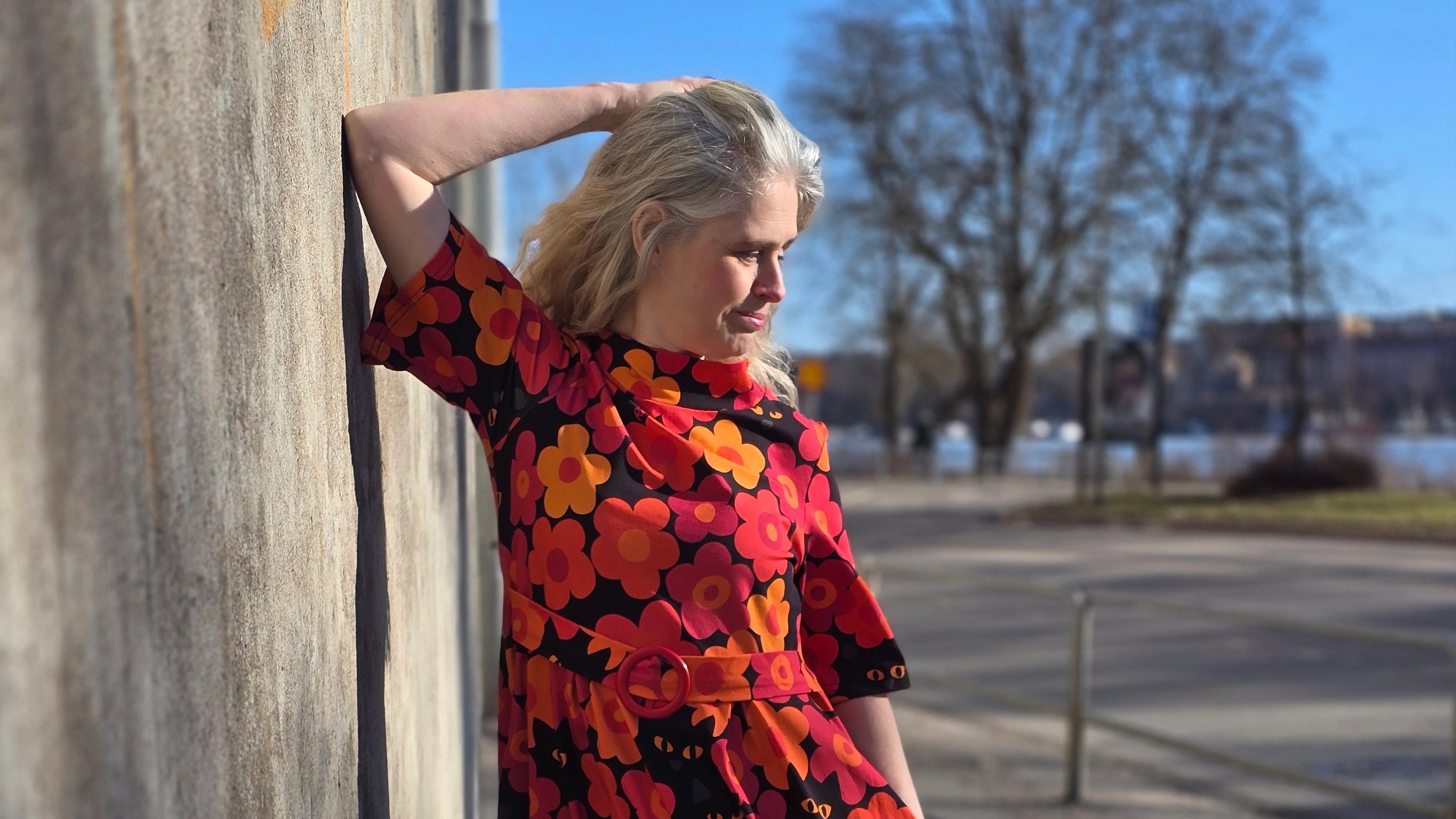 Klänning Gittan i mönstret tittut