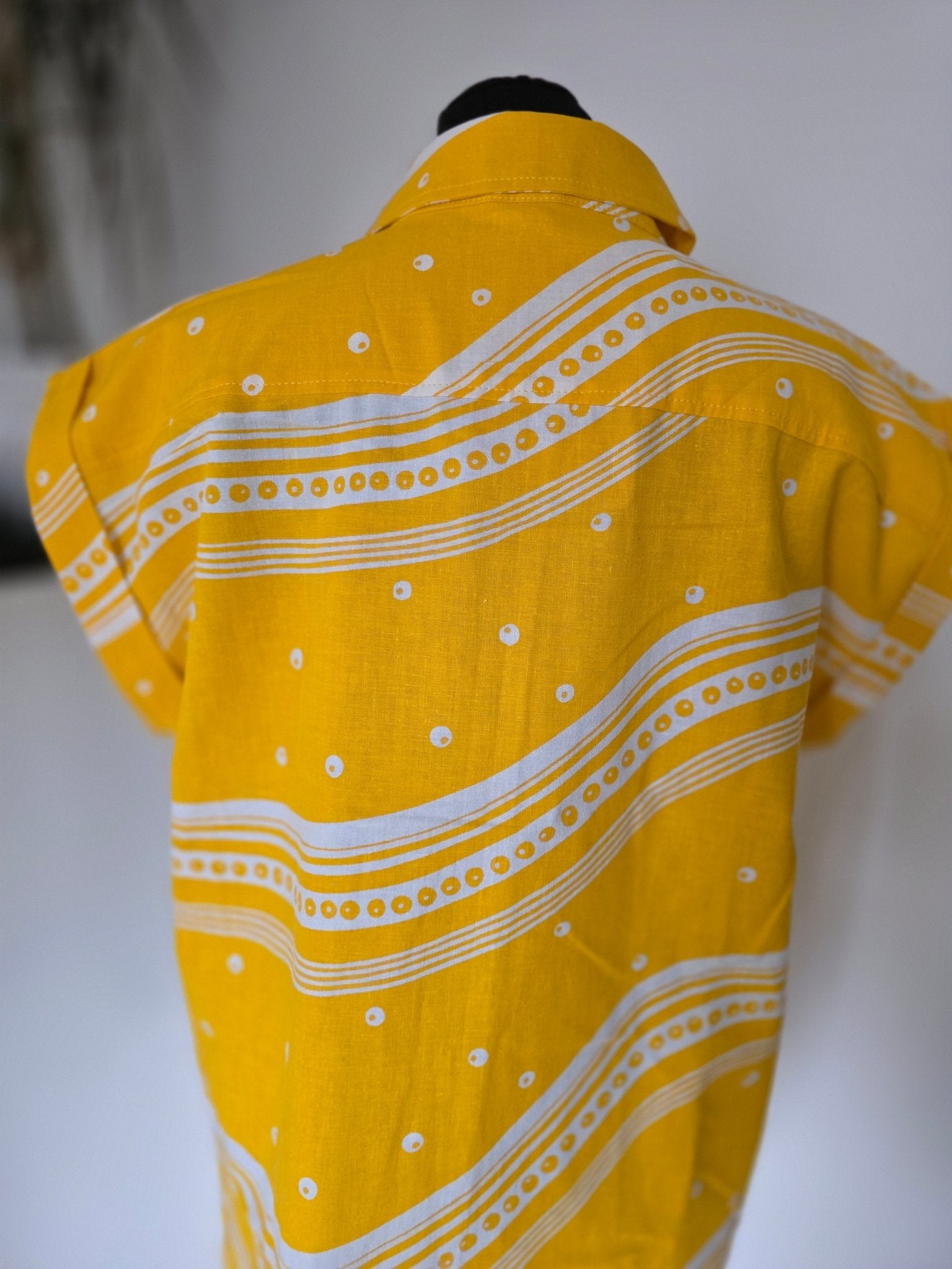 Blus Nätt Retro Gul | Rino Blus i S/M från Rino Design Sthlm