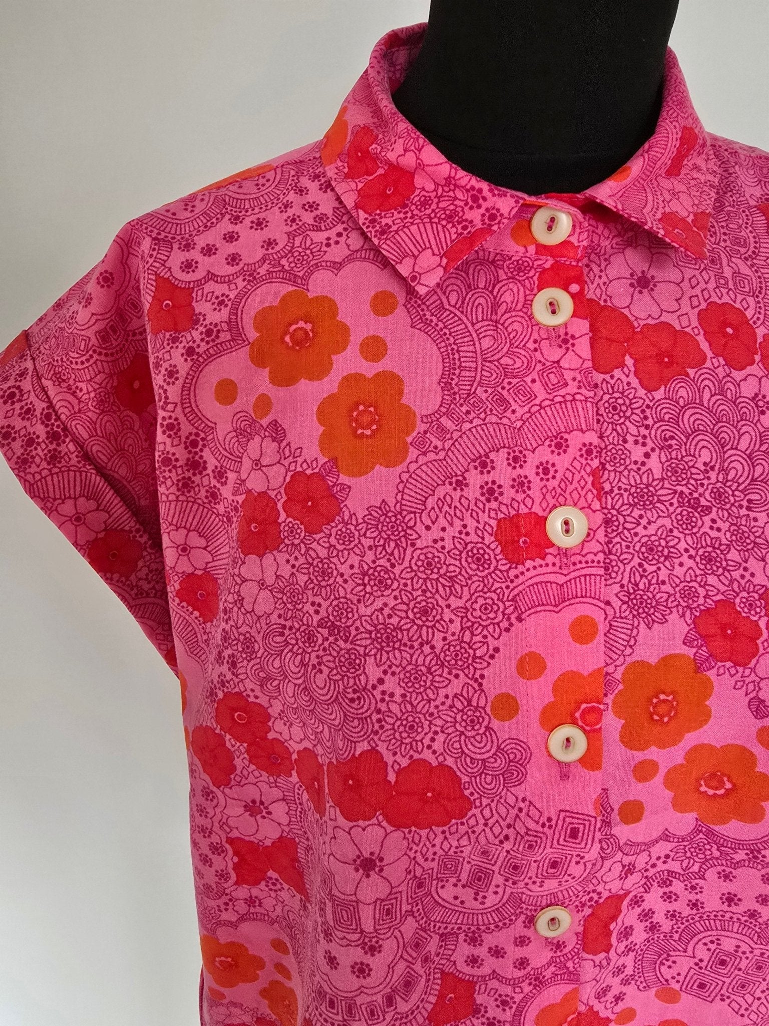 Blus Nätt Retro Röd/Rosa | Rino Blus i S/M från Rino Design Sthlm