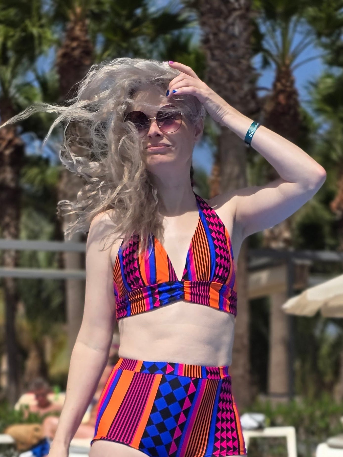 Färgglad Bikinitopp Grafisk - Rino Design Sthlm