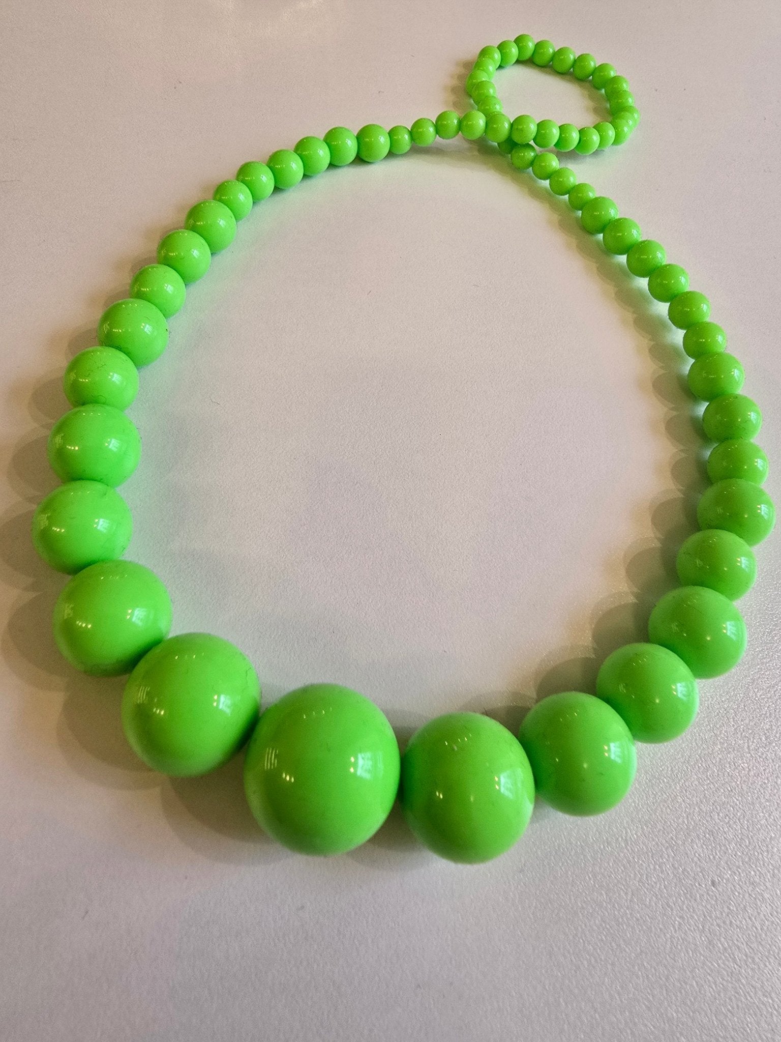 Halsband i olika färger | Rino Halsband i Grön från Rino Design Sthlm