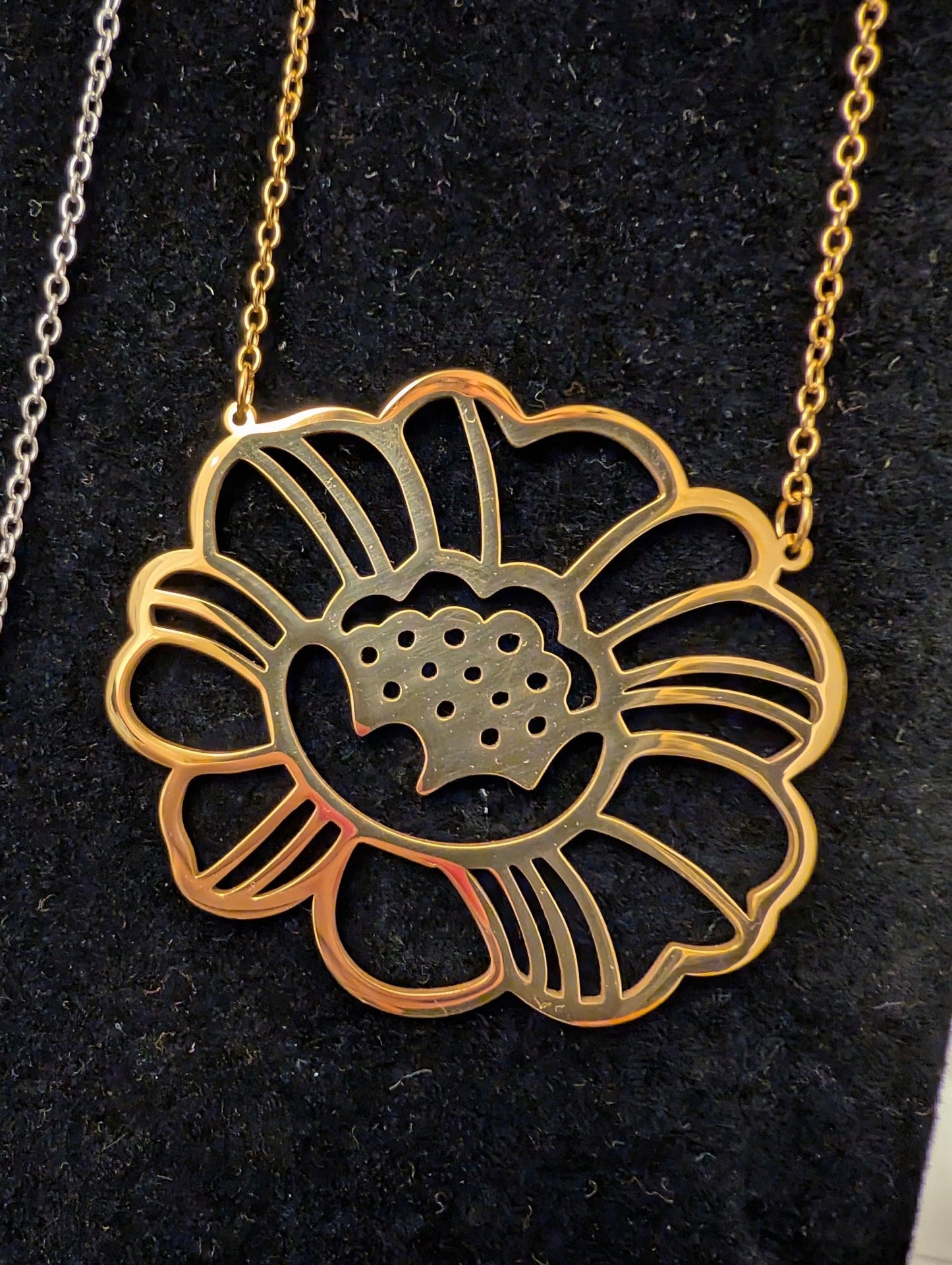 Halsband Rosenvik guld by Rino - Rino Design Sthlm