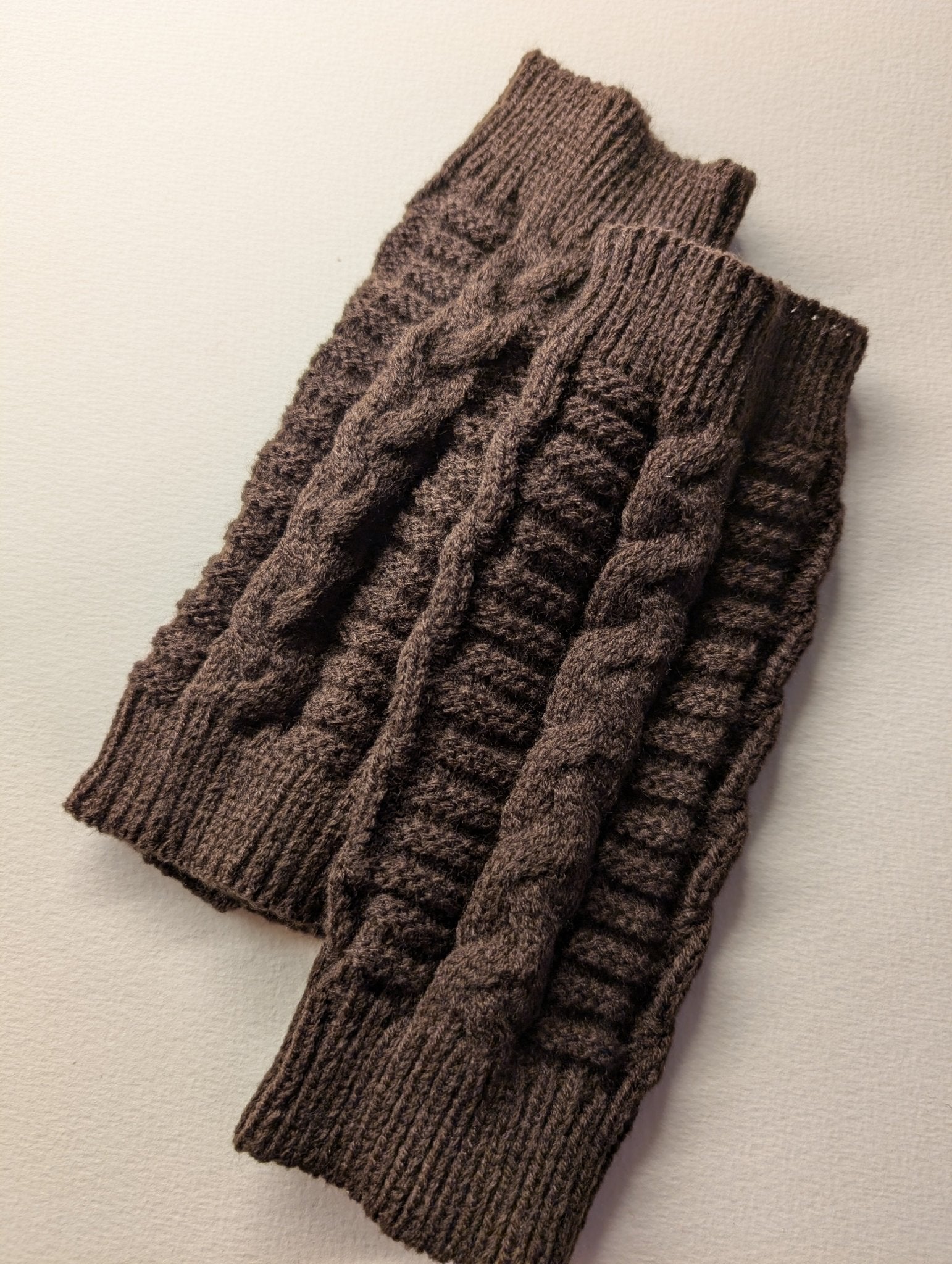 Handledsvärmare Brun | Rino Handledsvärmare i One size från Rino Design Sthlm