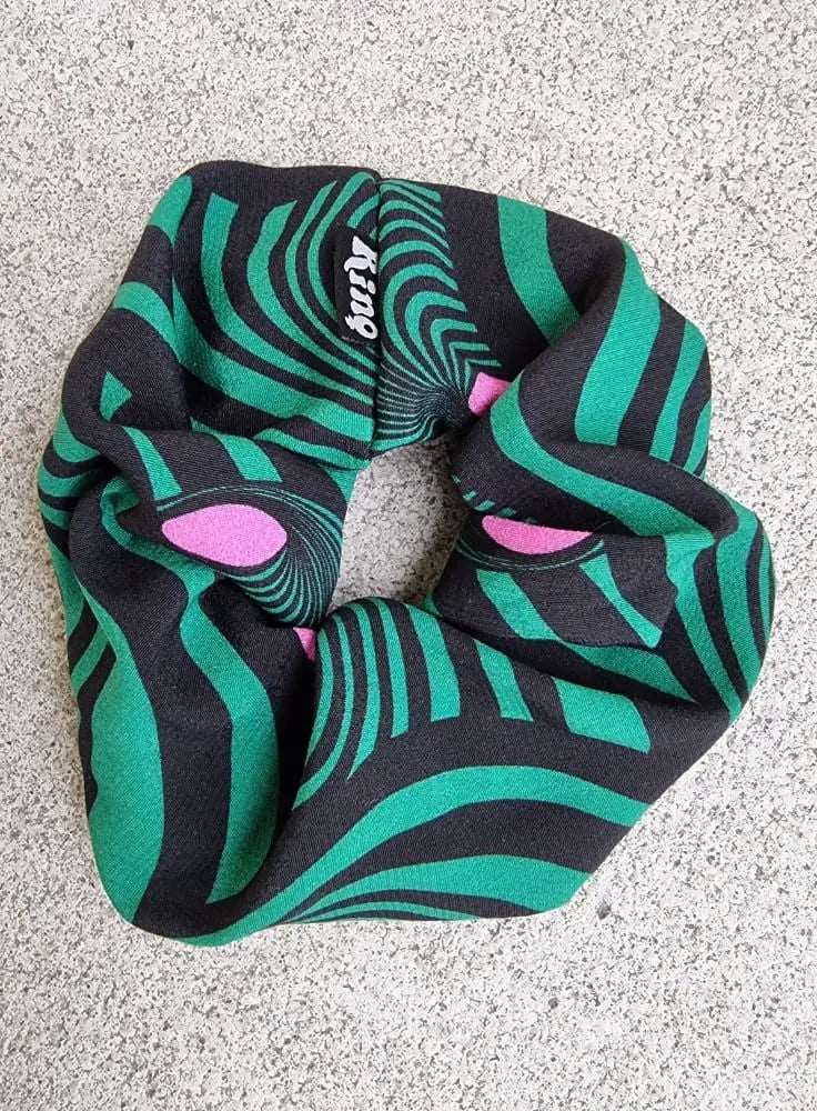 Hårsnodd. Grön svart | Rino Hårsnodd i One size från Rino Design Sthlm