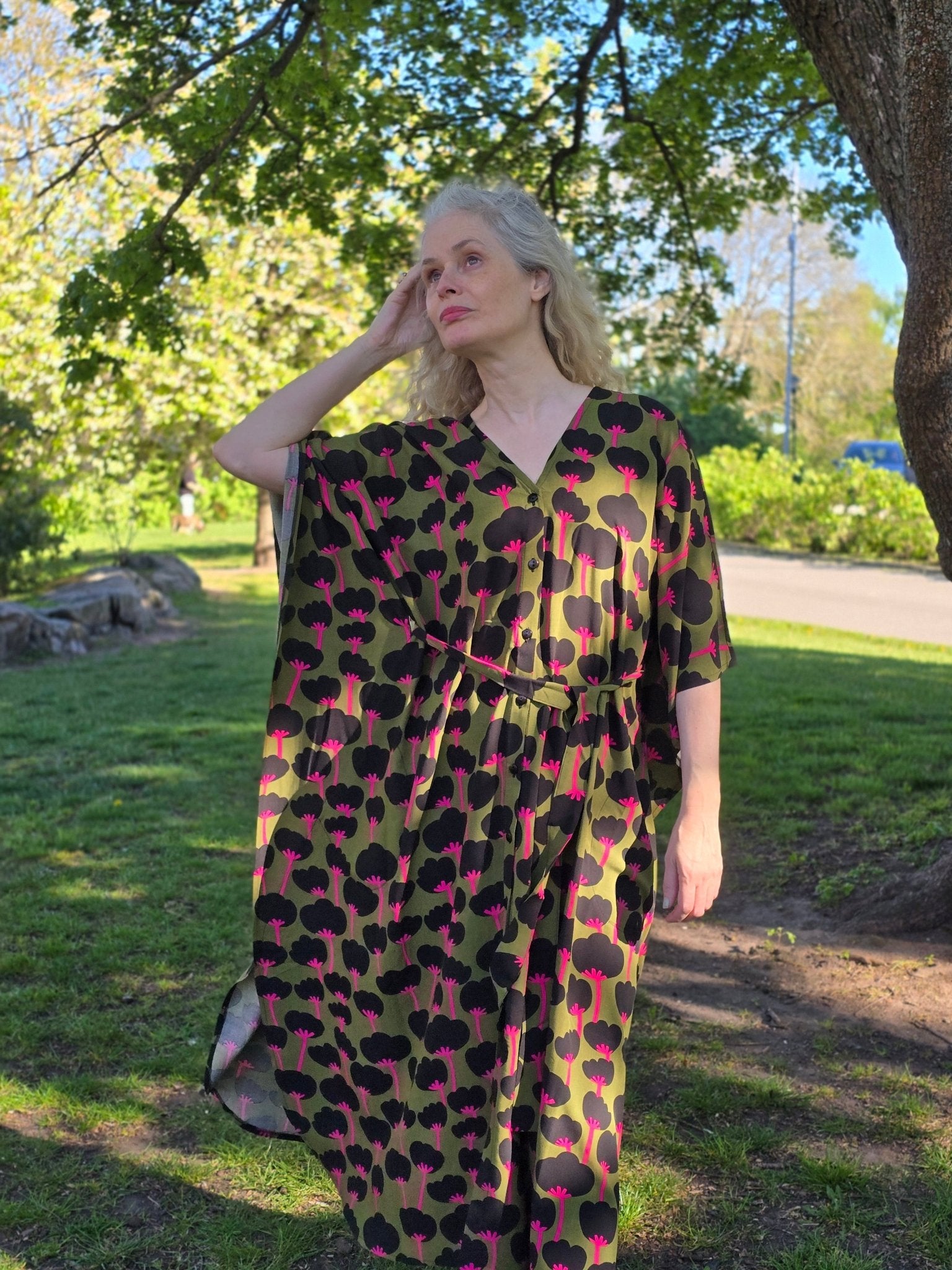 Kaftan Poppy - luftig kaftanklänning - Hållbar design - Rino Design Sthlm
