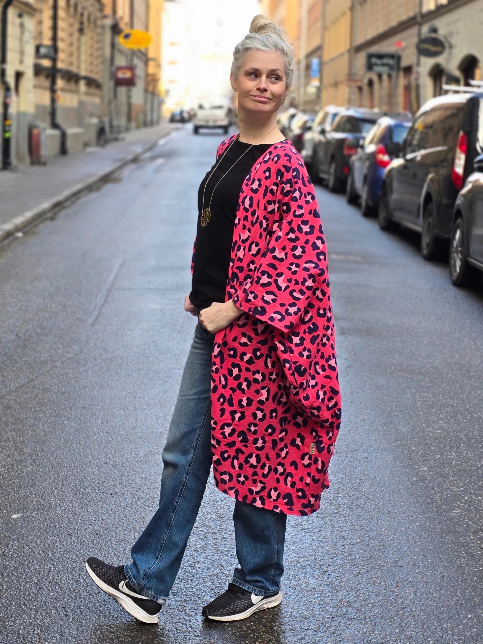 Kaftan Wonder Woman Leopard | Rino Kaftan muslin i One size från Rino Design Sthlm