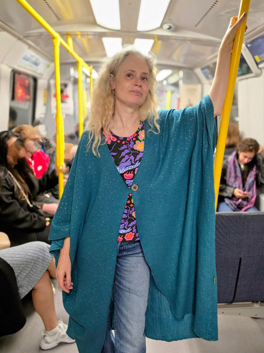 Kaftan Wonder Woman Petrol Guldprickar - Rino Design Sthlm