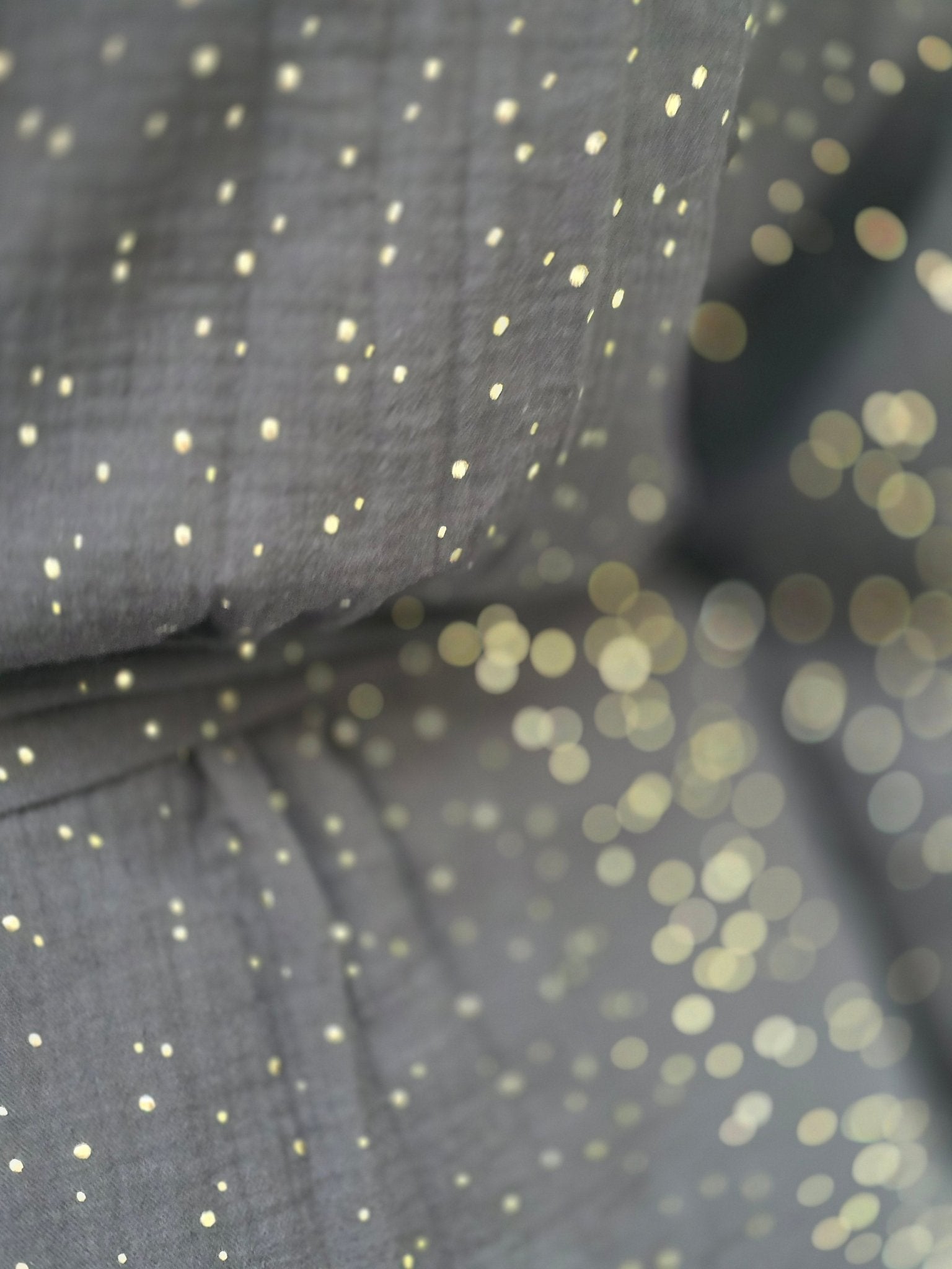 Kaftanklänning Multi Svart/guld med knappar | Rino Klänning i One size från Rino Design Sthlm