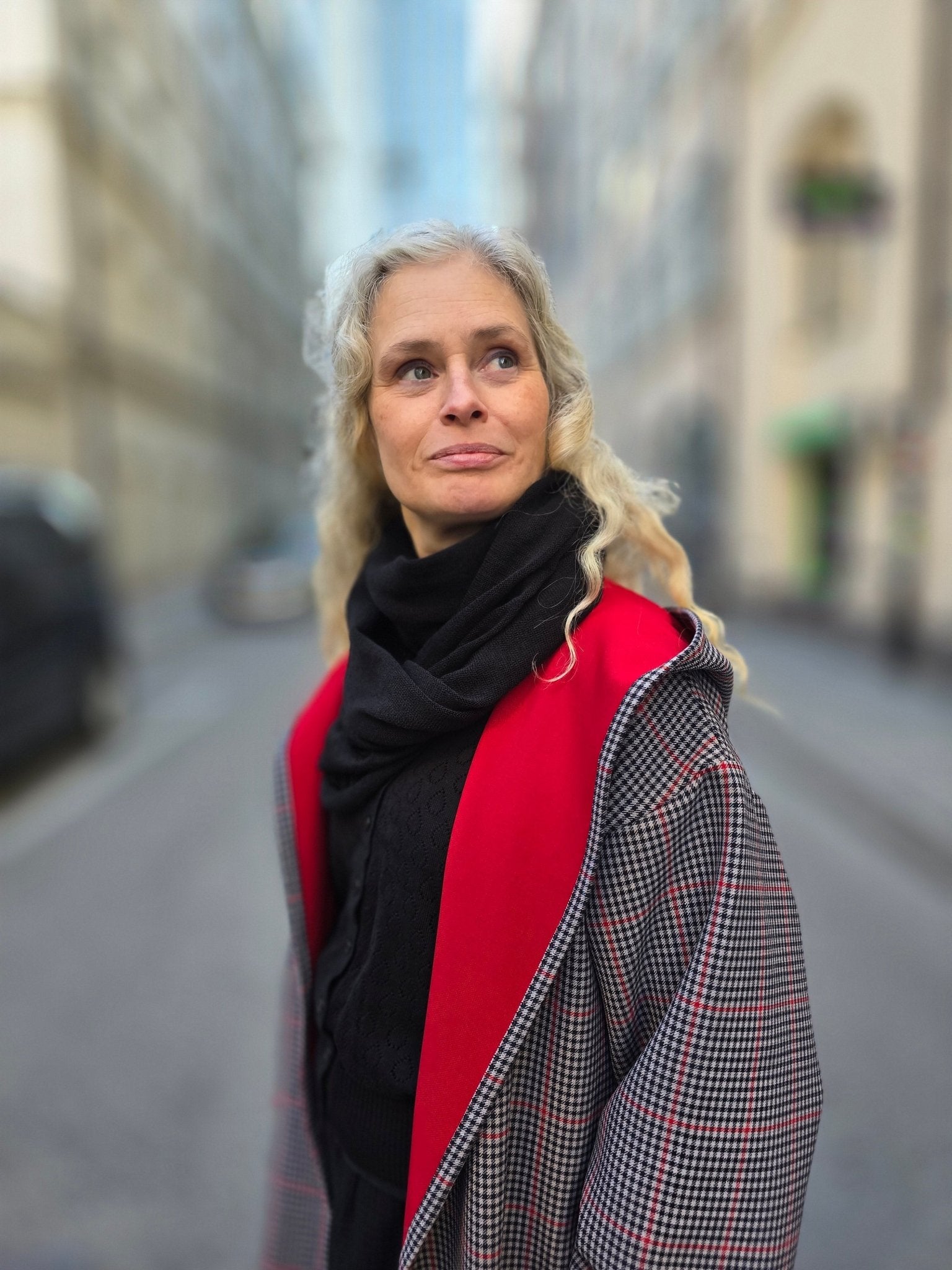 Kappa Rödluvan Svart/röd rutig | Rino Kappa ull i S/M från Rino Design Sthlm