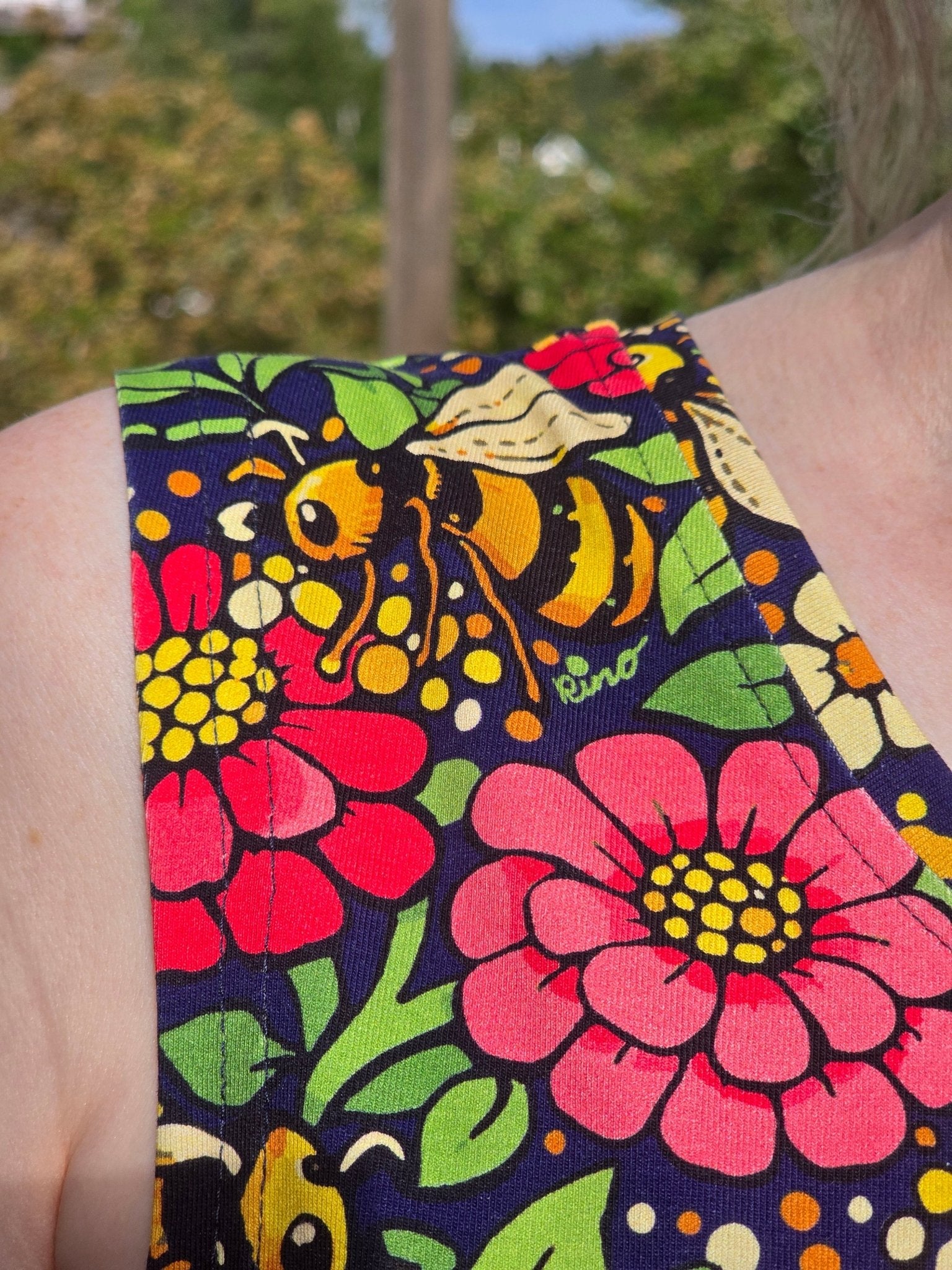 Klänning Twiggy Bee Queen | Rino Klänning i S från Rino Design Sthlm