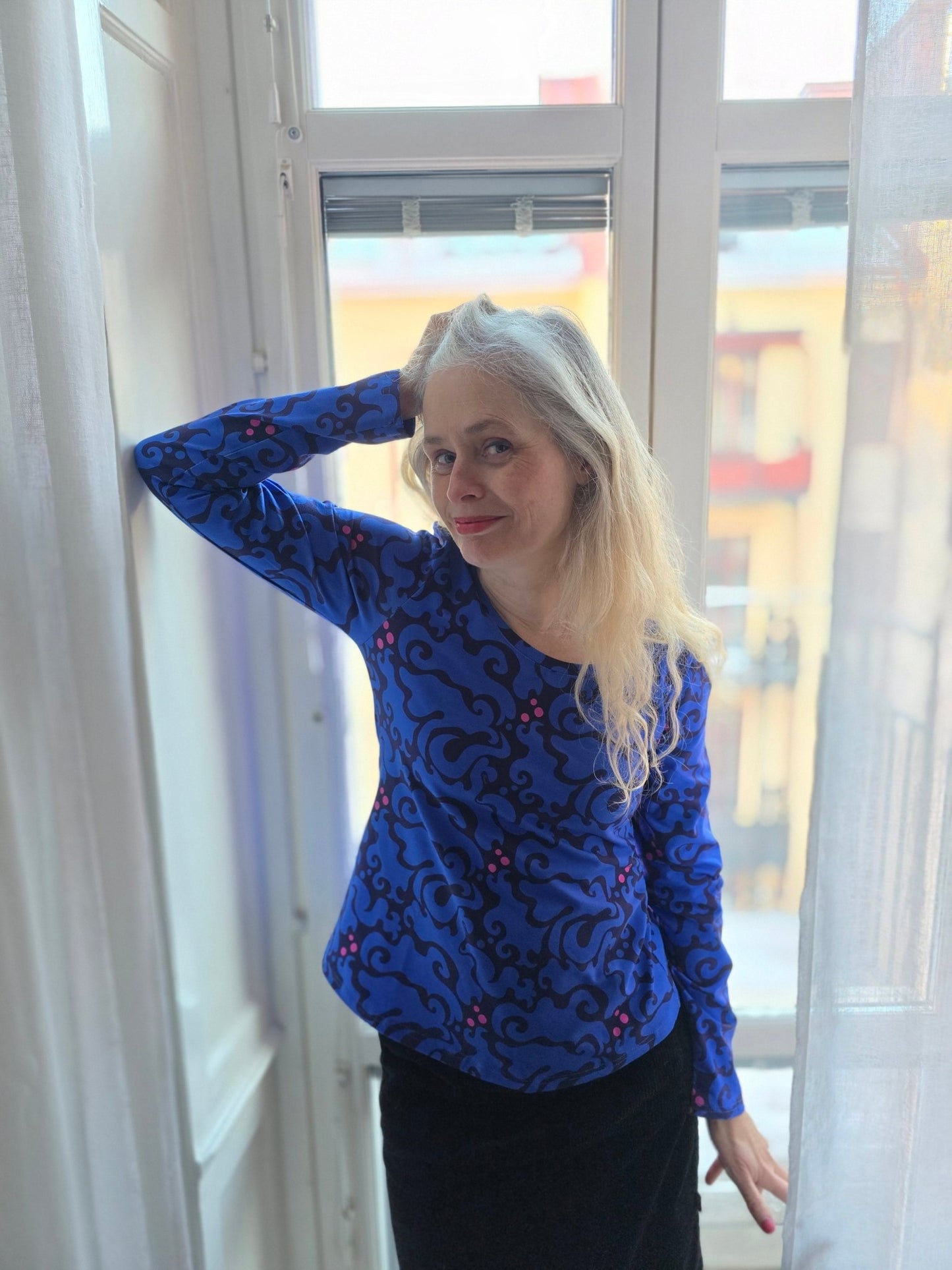 Långärmad tröja Blå Virvel by Rino - Rino Design Sthlm