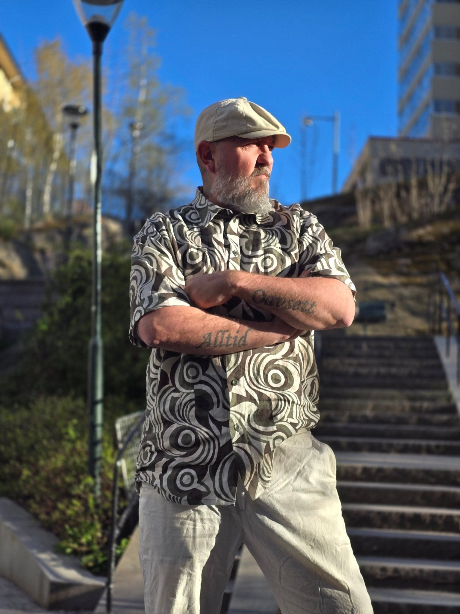 Linneskjorta Grafisk – Rino Design Man Skjorta herr i S från Rino Design Sthlm