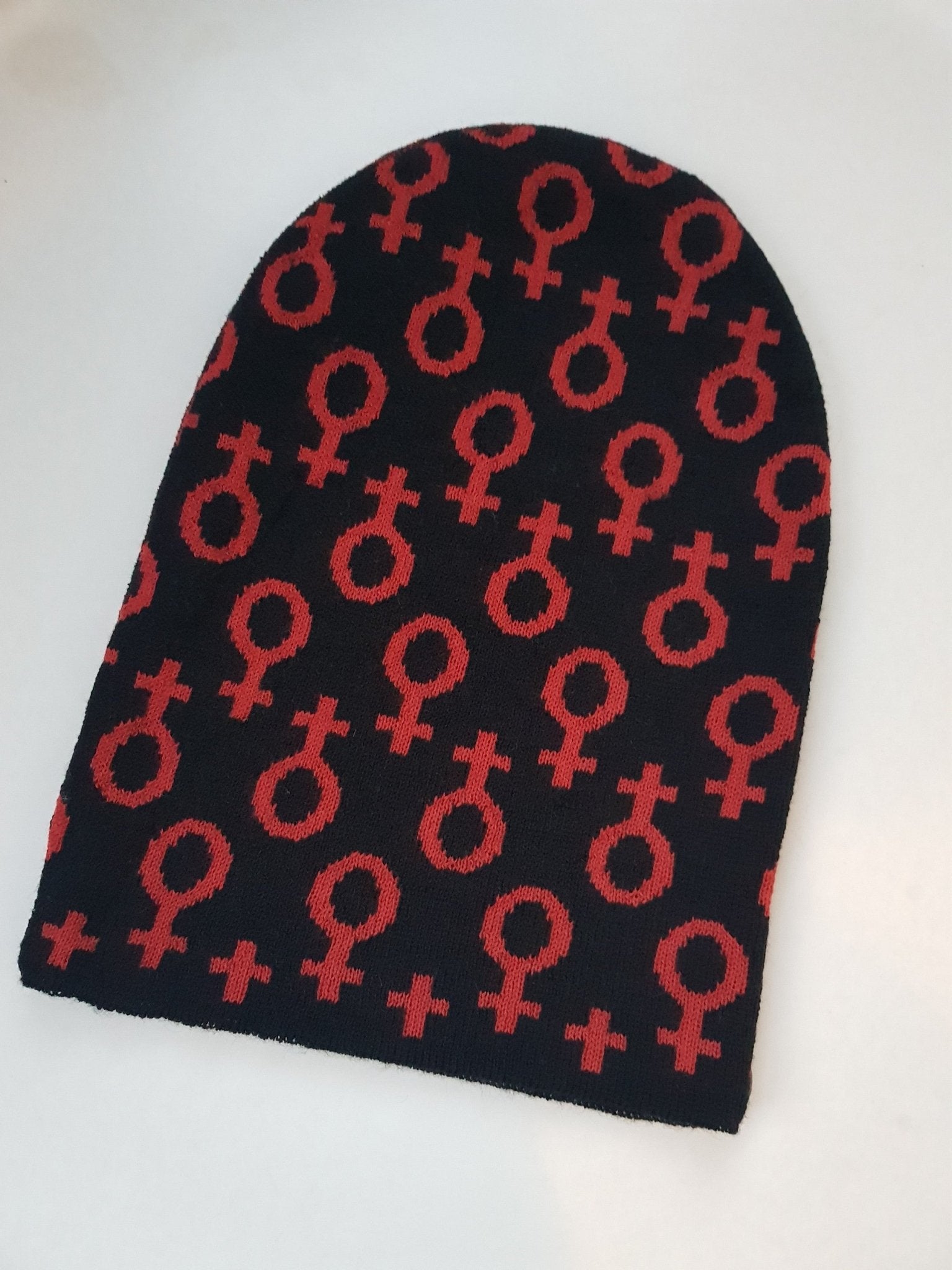 Mössa Ull Fem Svart/röd | Rino Mössa i One size från Rino Design Sthlm