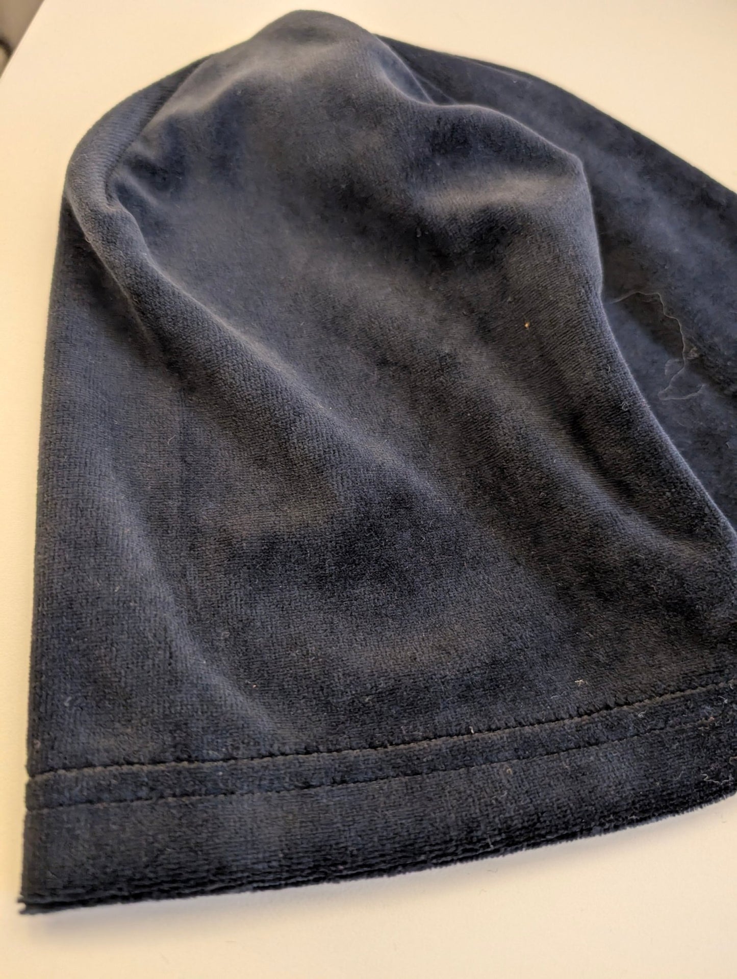 Mössa Velour Svart - Rino Design Sthlm