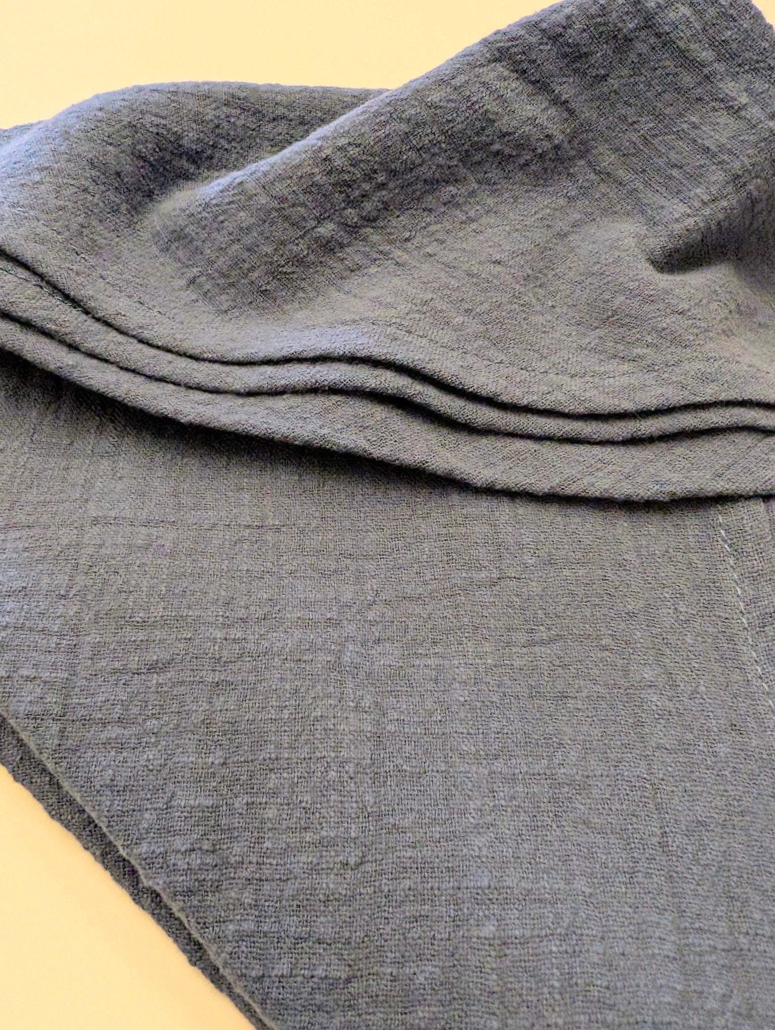 Muslinsjal Trekant Jeansblå | Rino Sjal i One size från Rino Design Sthlm