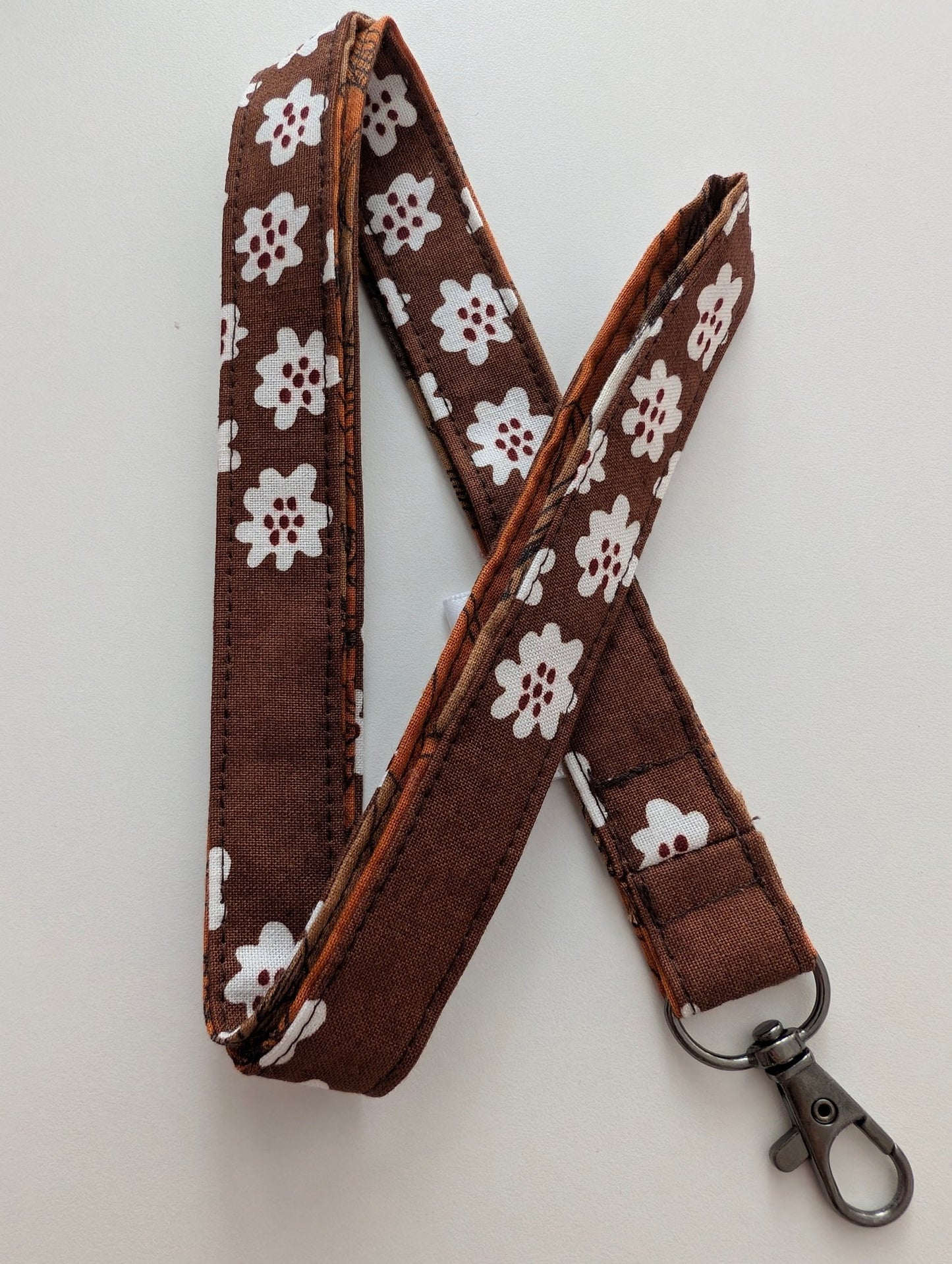 Nyckelband retro brun pepparkaka - Rino Design Sthlm