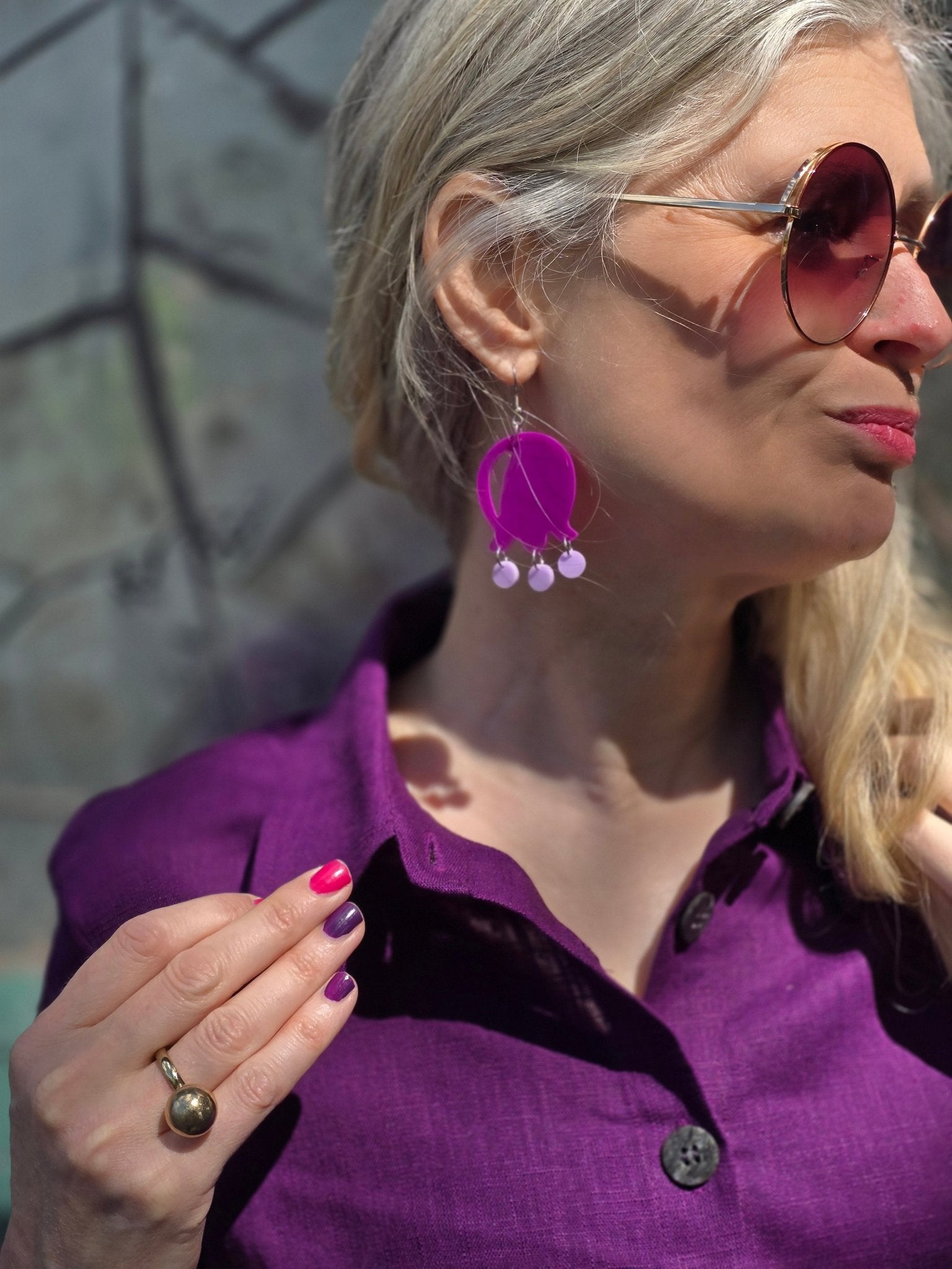 Örhängen Tulpan Lila | Rino Örhängen i One size från Rino Design Sthlm