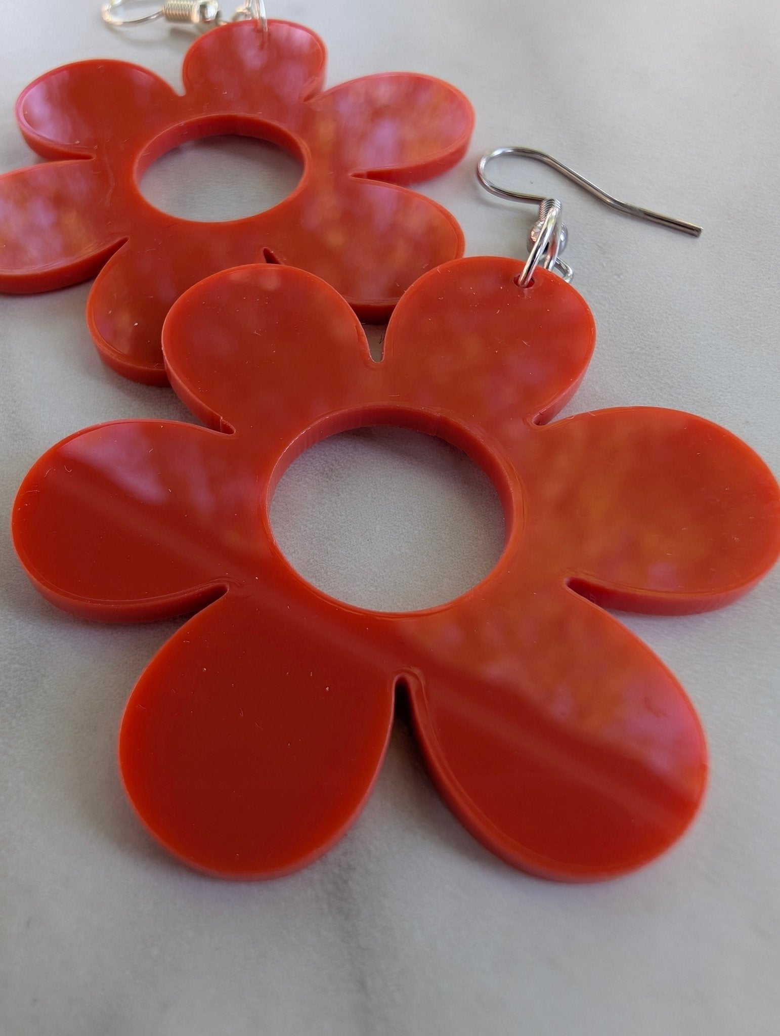 Örhängen Flower Power Rost | Rino Örhängen i Liten 34 mm från Rino Design Sthlm