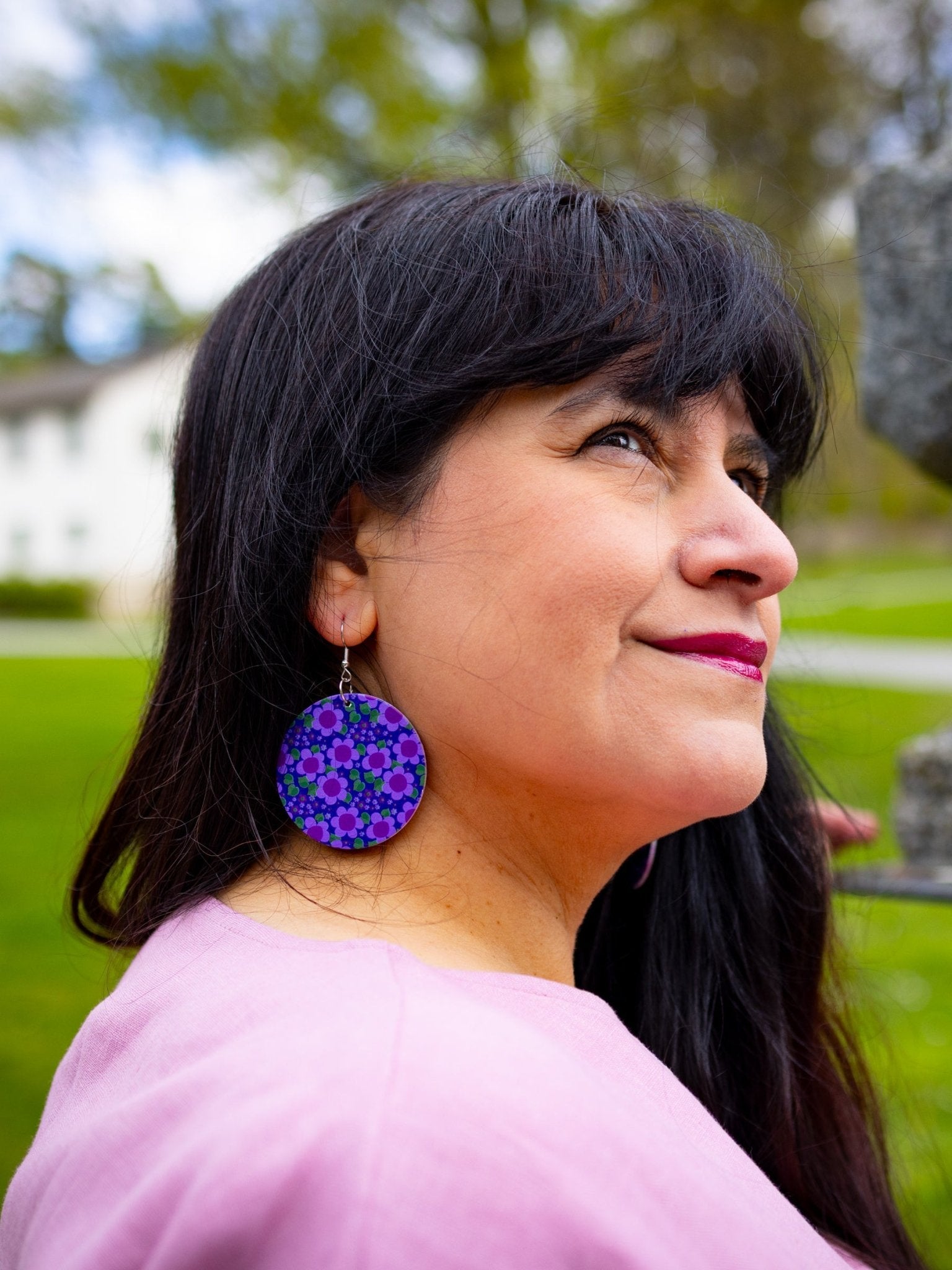 Örhängen Lila solblomma | Rino Örhängen i One size från Rino Design Sthlm