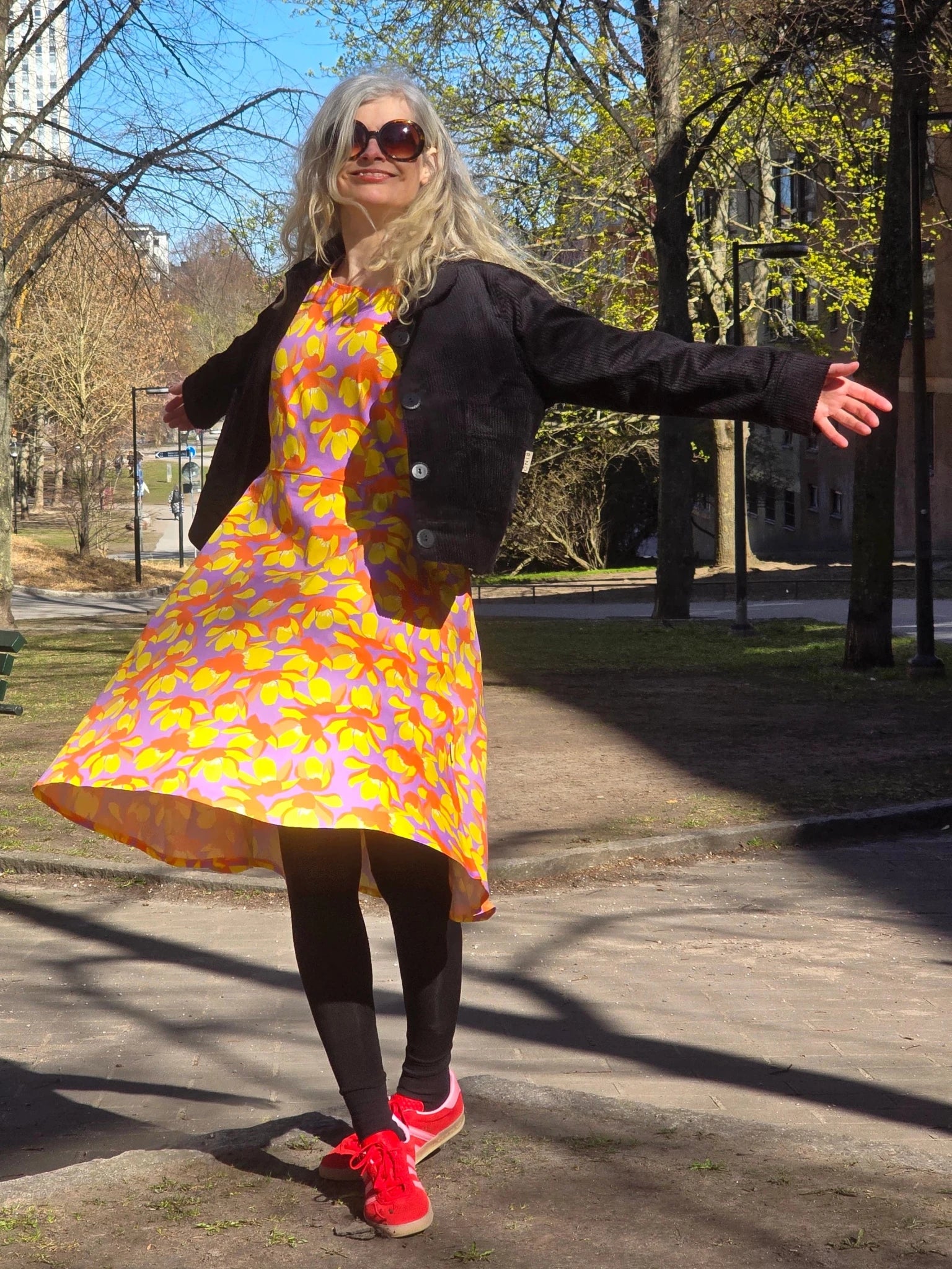 Pionklänning Blomster LilaGul | Rino Klänning i S från Rino Design Sthlm