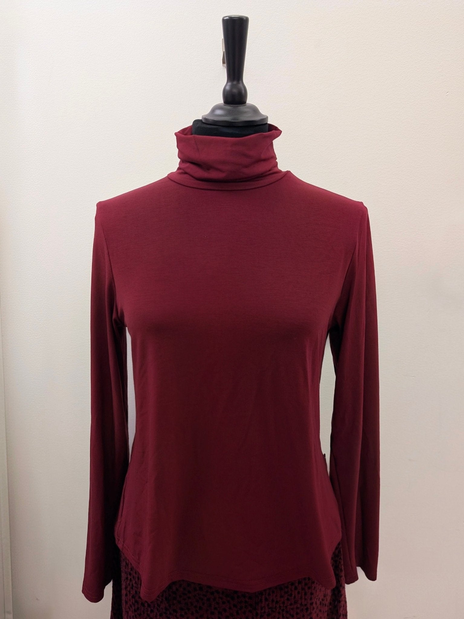 Polotröja Bambu Vinröd | Rino Polotröja i S från Rino Design Sthlm