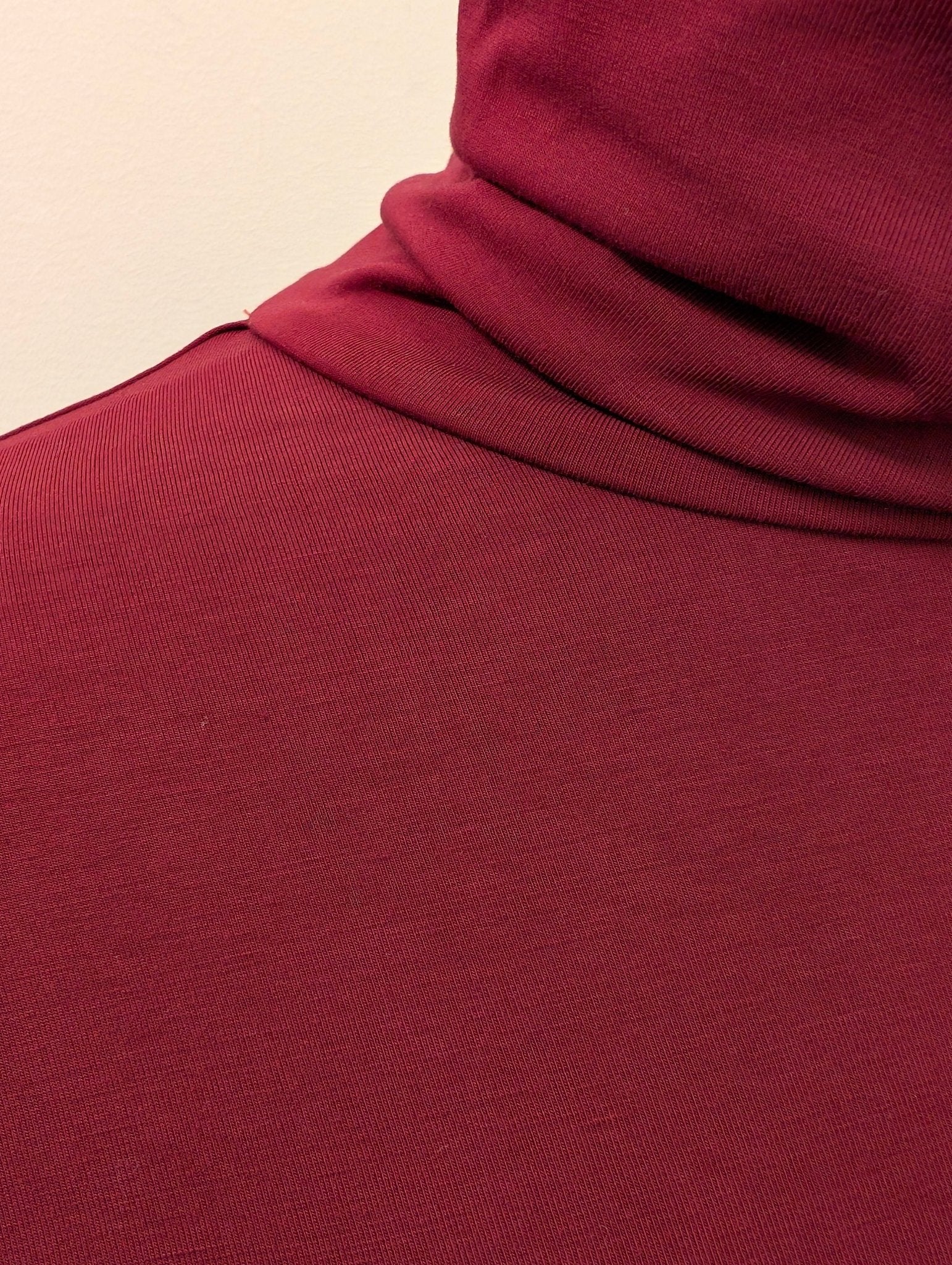 Polotröja Bambu Vinröd | Rino Polotröja i S från Rino Design Sthlm