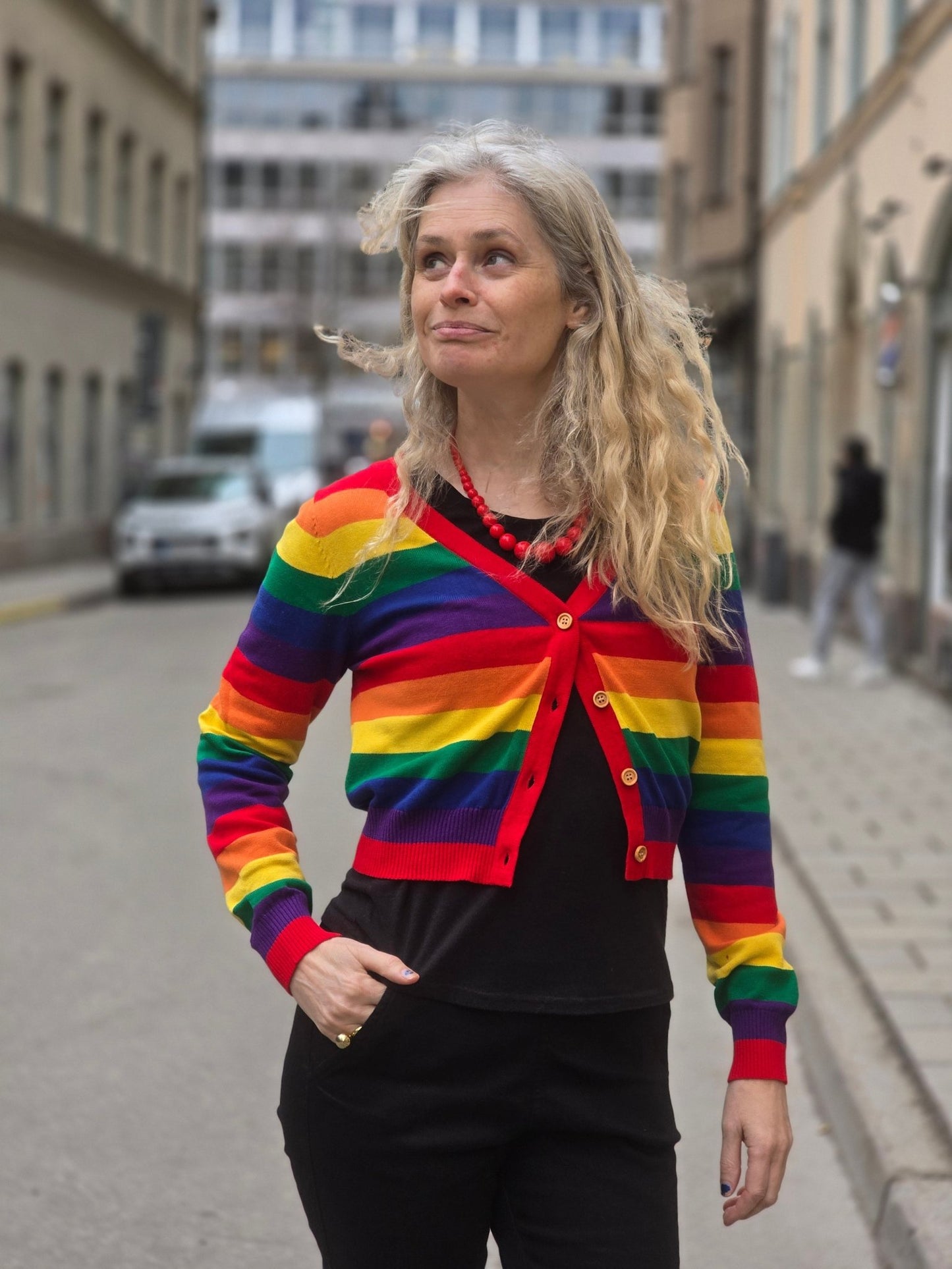 Regnbågsfärgad kofta - Rino Design Sthlm