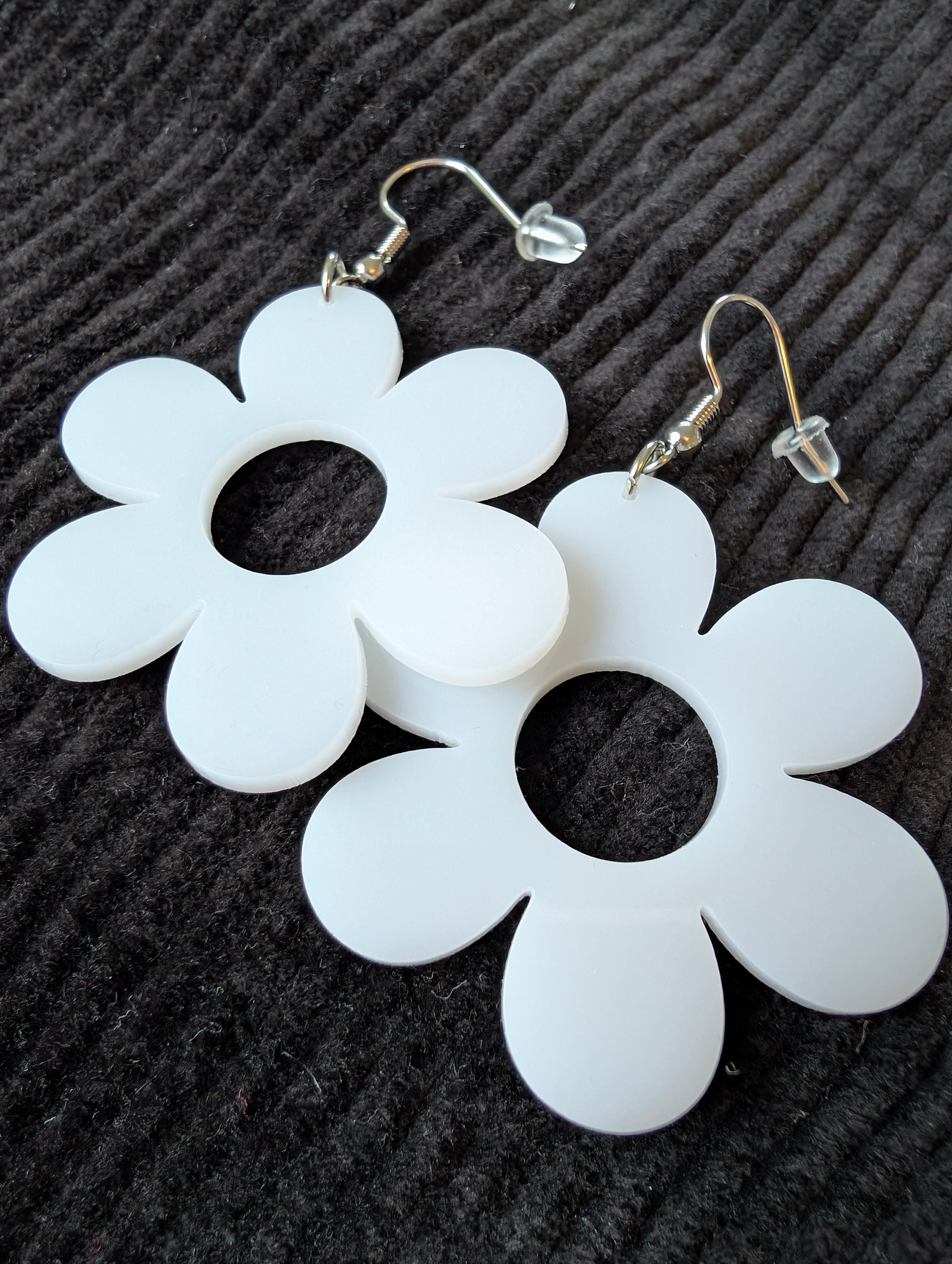 Örhängen Flower Power Vit | Rino