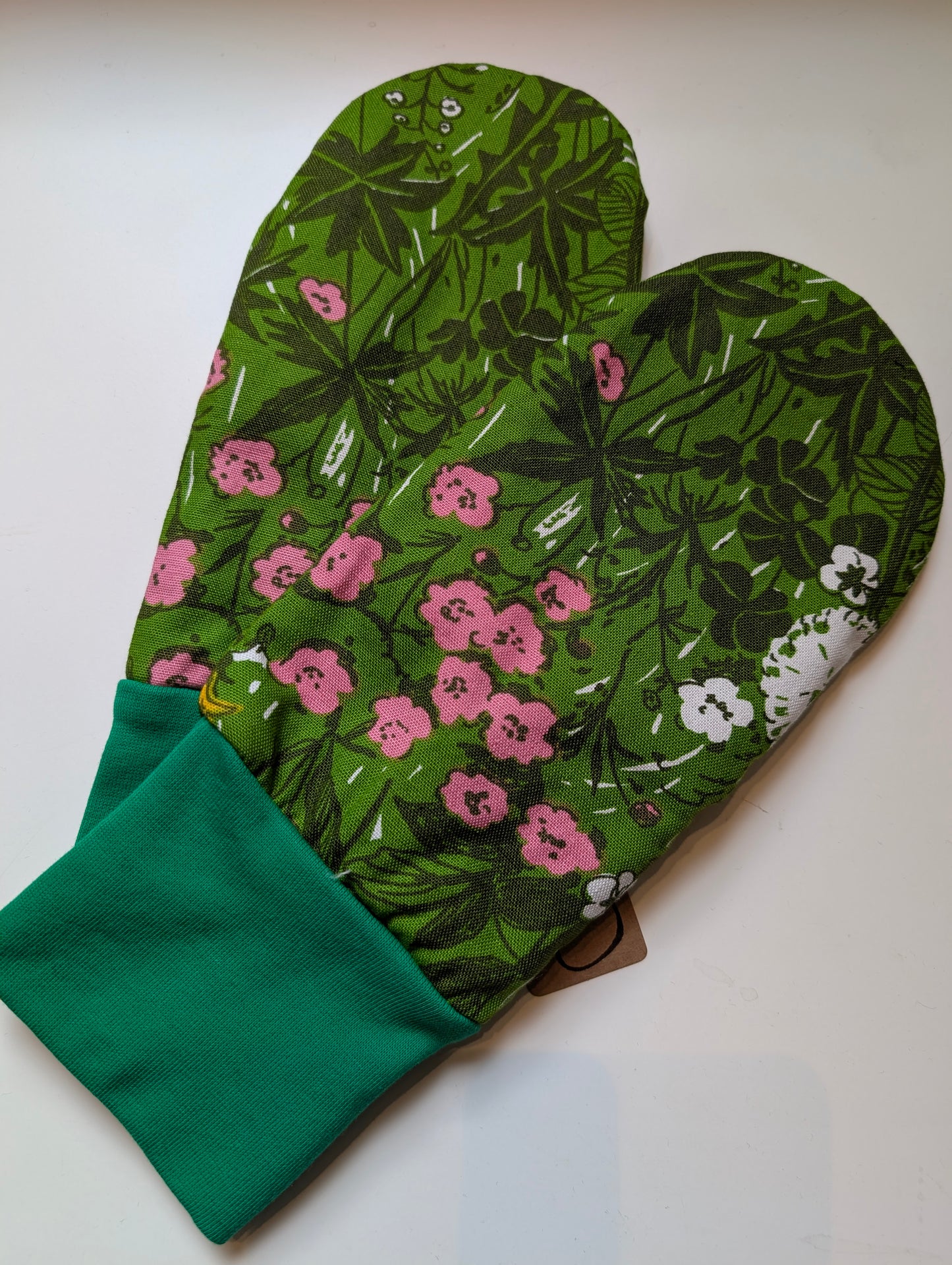 Vantar Retro Grön-rosa blommor