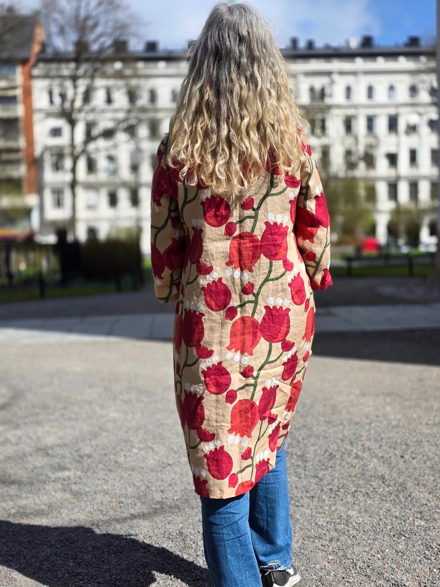 Rockklänning / Städrock Tulpan Sand | Rino Klänning i XS från Rino Design Sthlm