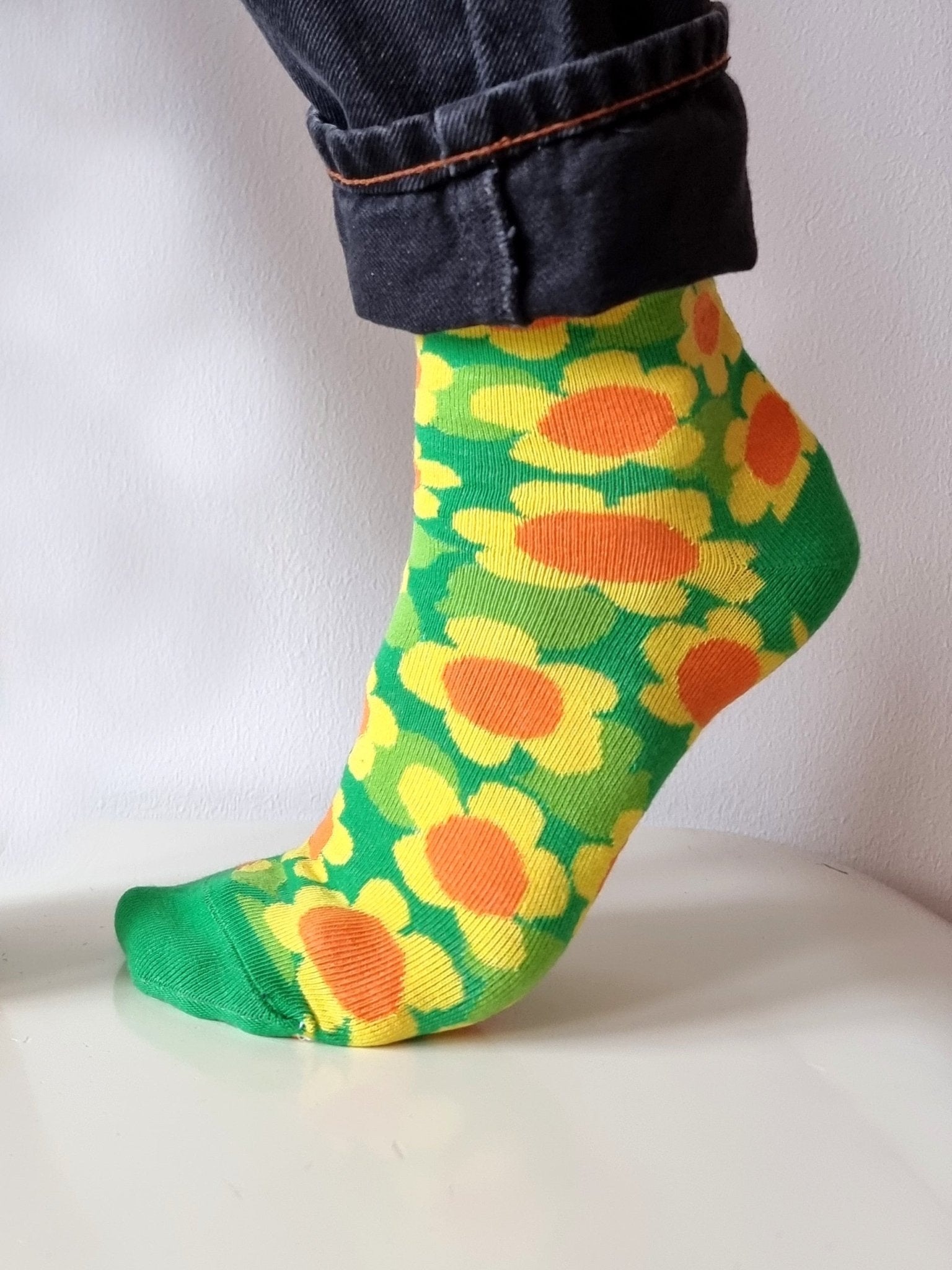 Strumpor Solblomma gul | Rino Strumpor i One size från Rino Design Sthlm