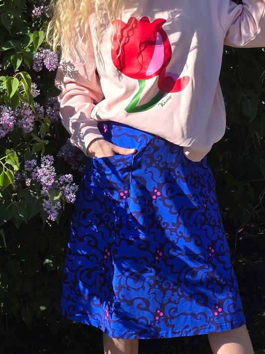 Trikåkjol – Rinos mönster Blå Virvel - Rino Design Sthlm