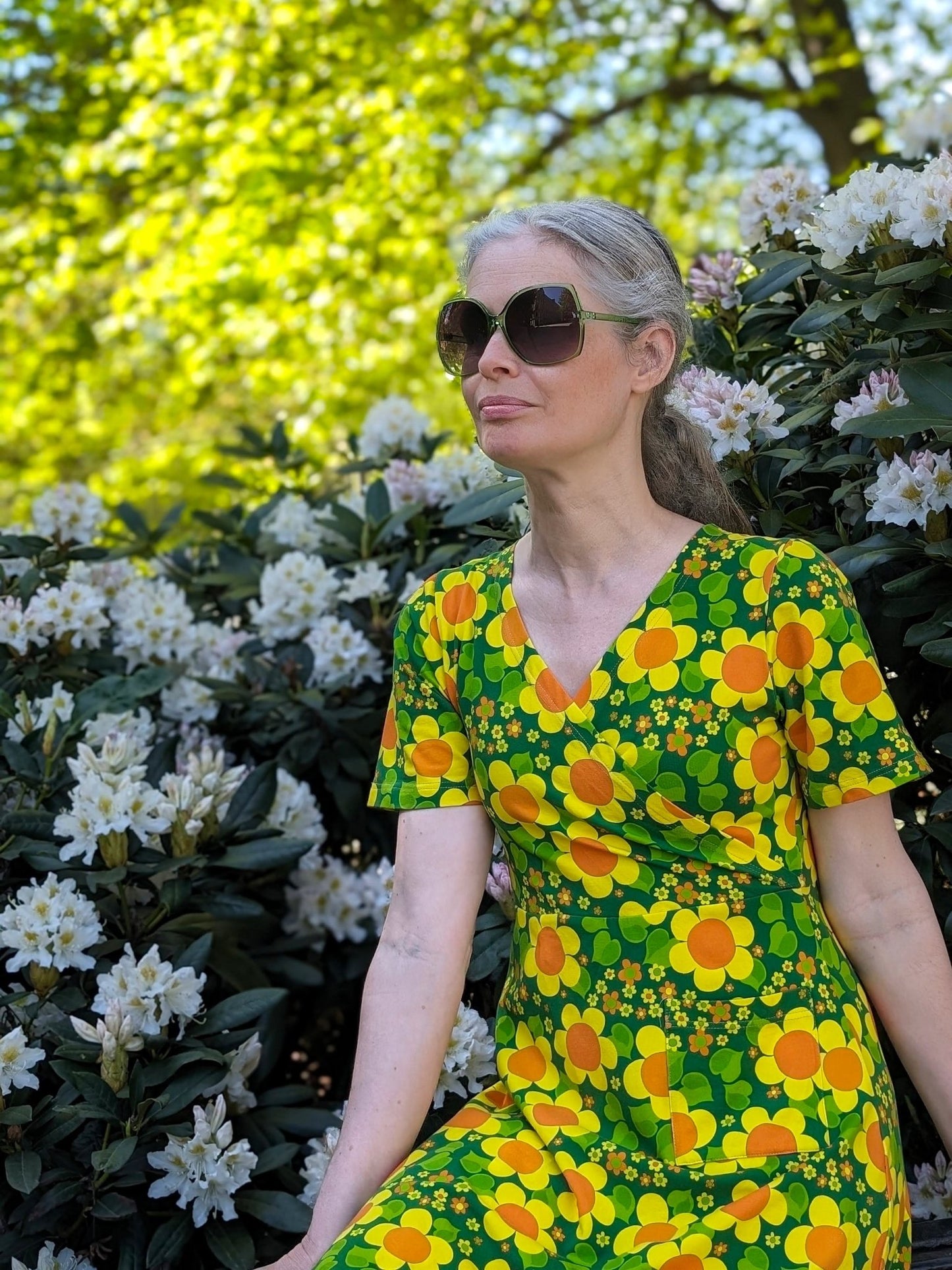Trikåklänning Solblomma gul - Rino Design Sthlm