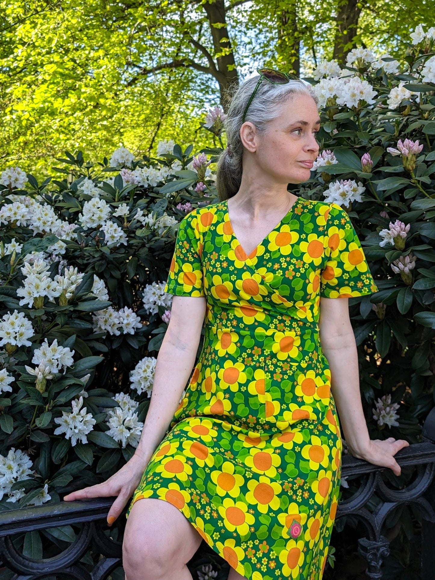 Trikåklänning Solblomma gul - Rino Design Sthlm