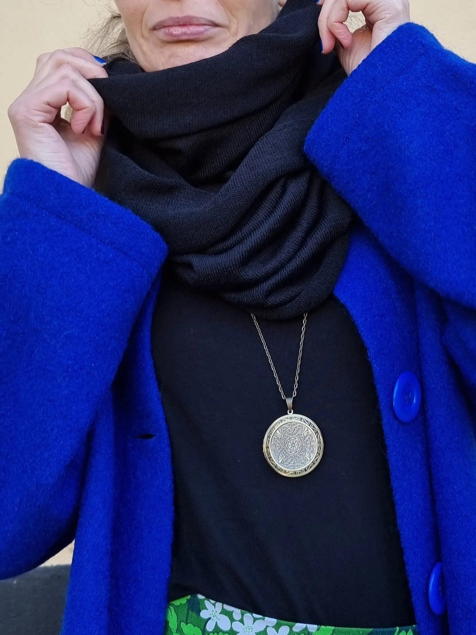 Tubsjal Ull svart | Rino Sjal i One size från Rino Design Sthlm