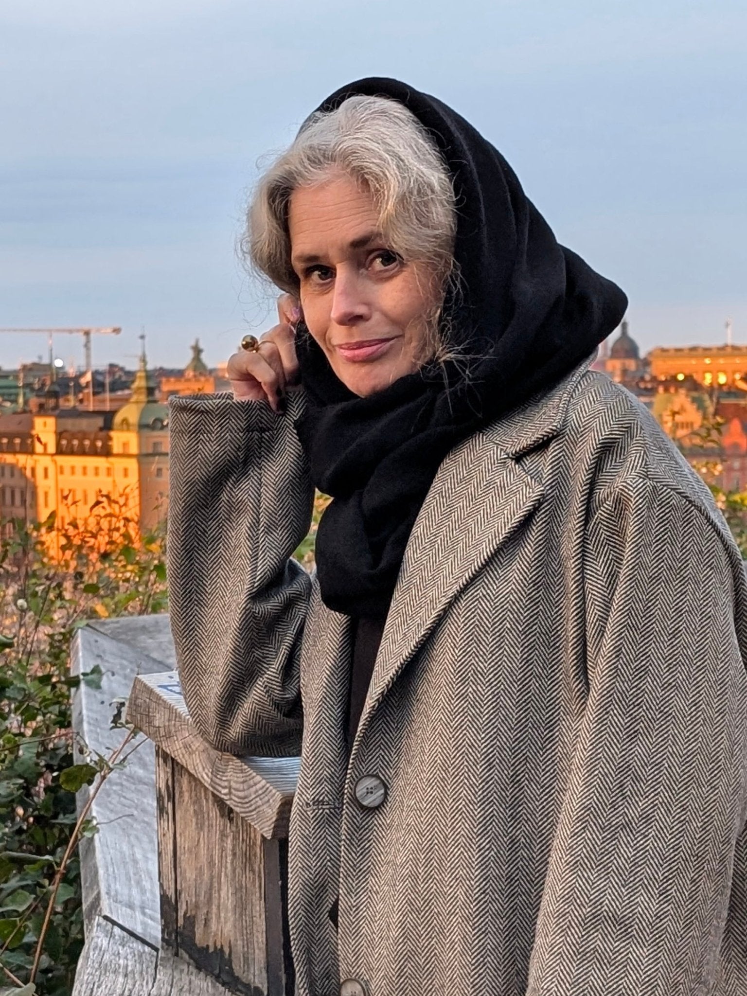 Tubsjal Ull svart | Rino Sjal i One size från Rino Design Sthlm