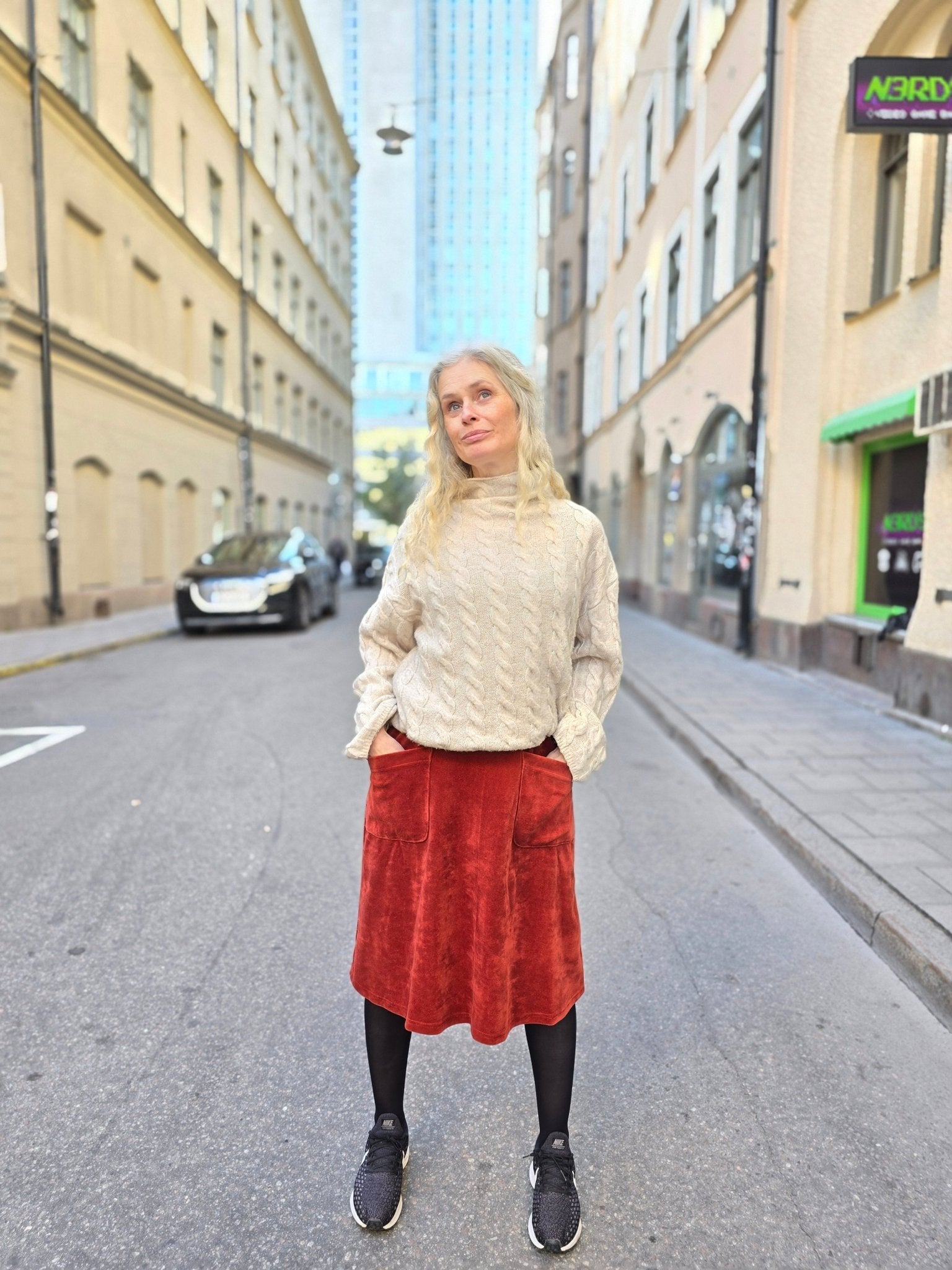 Velourkjol med fickor Rost - Rino Design Sthlm