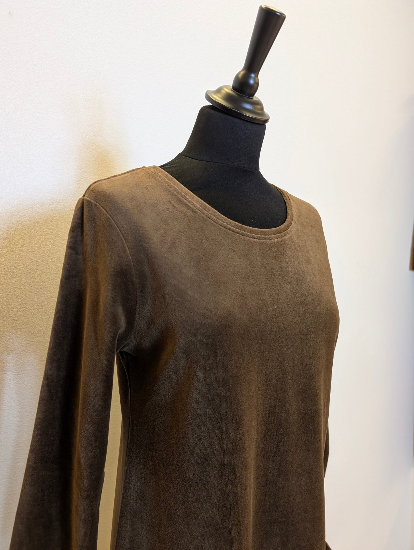 Velourklänning Kamomill Brun - Rino Design Sthlm