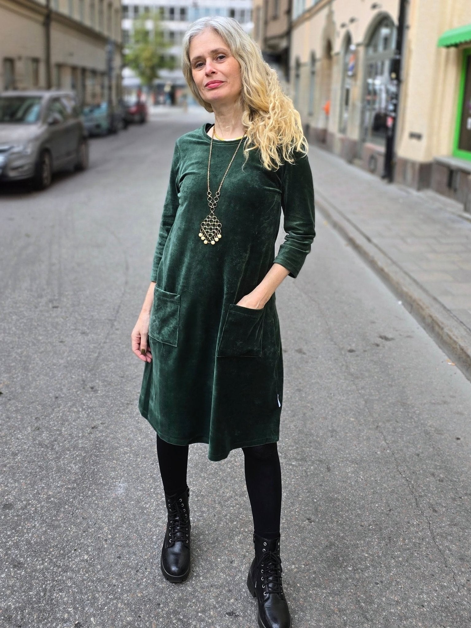 Velourklänning Kamomill Grön - Rino Design Sthlm