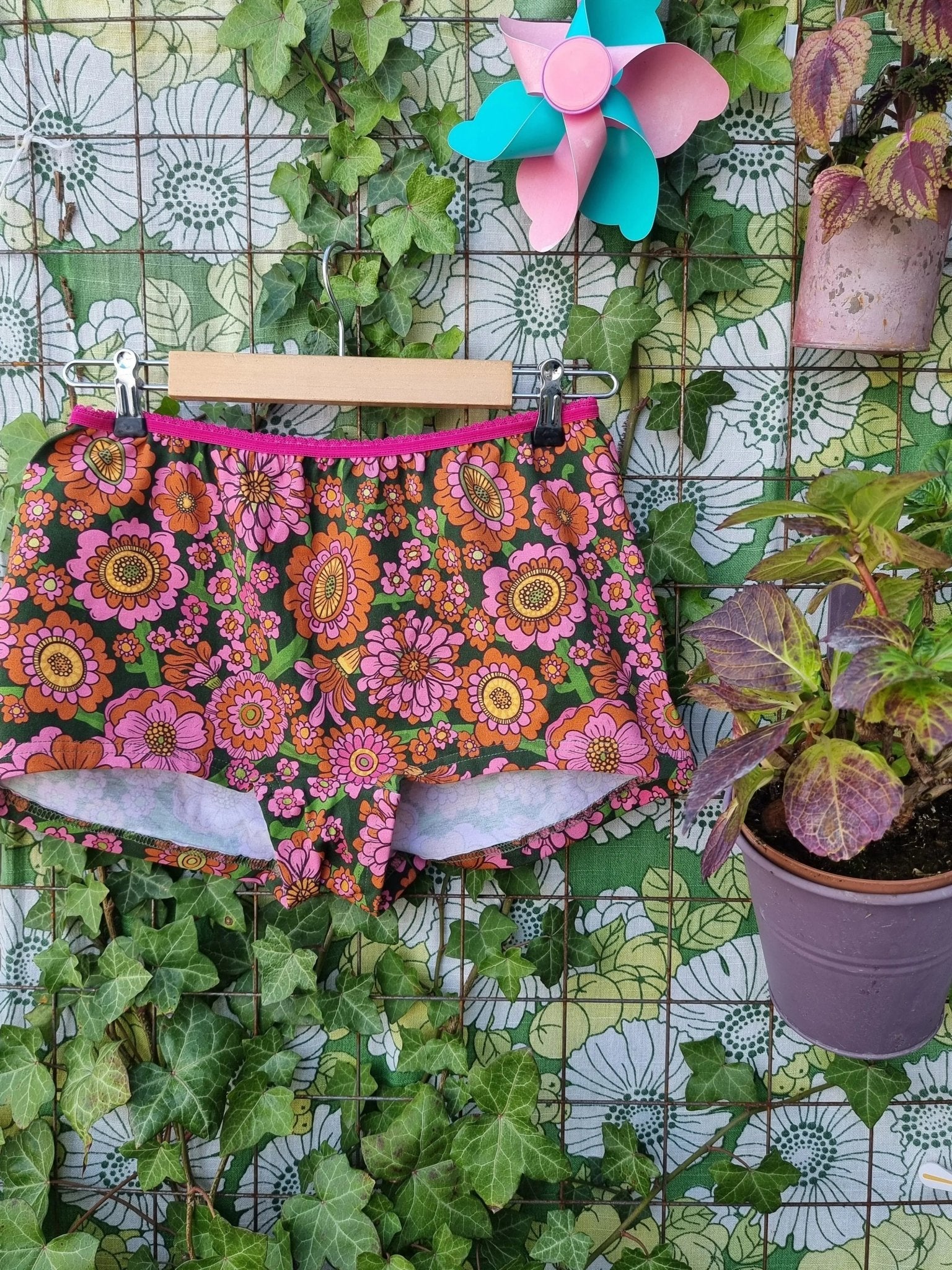 Trosor med ben Delaila | Rino Trosor i S från Rino Design Sthlm