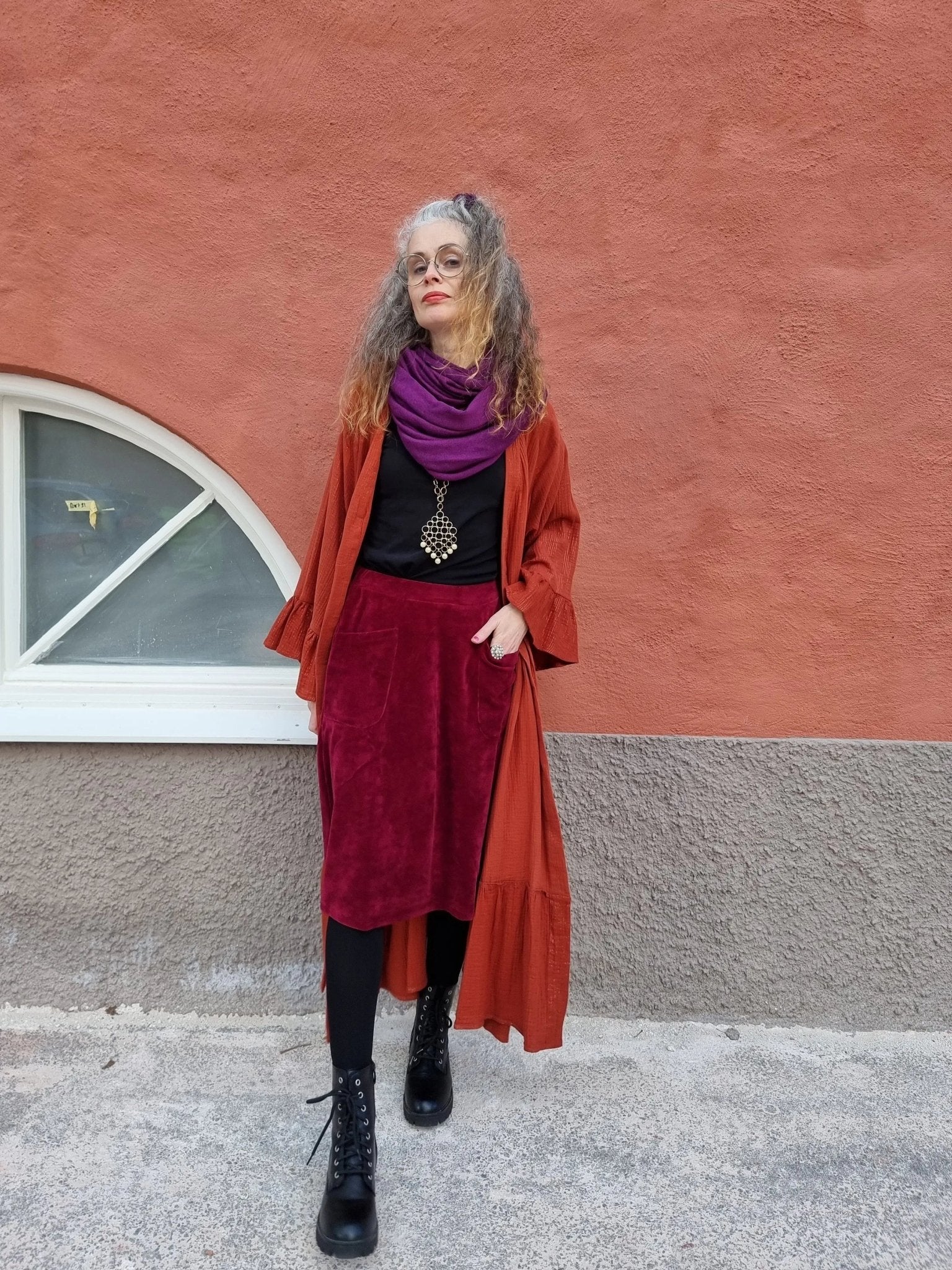 Velourkjol med fickor Vinröd - Rino Design Sthlm