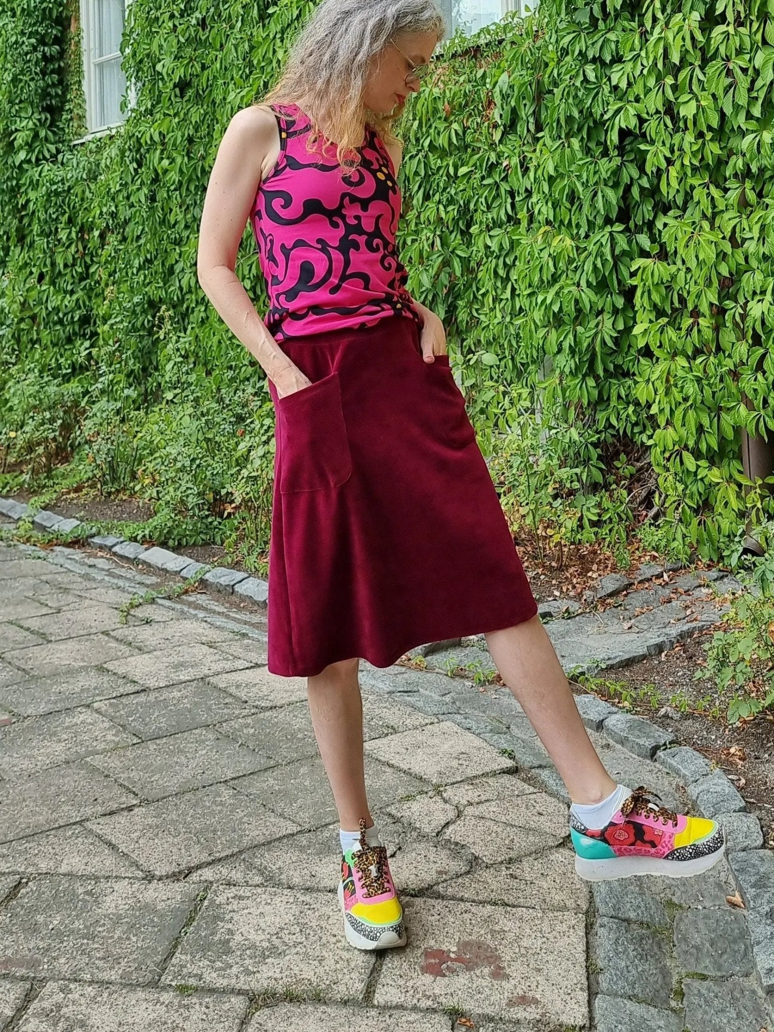 Velourkjol Vinröd | Rino Kjol i S från Rino Design Sthlm