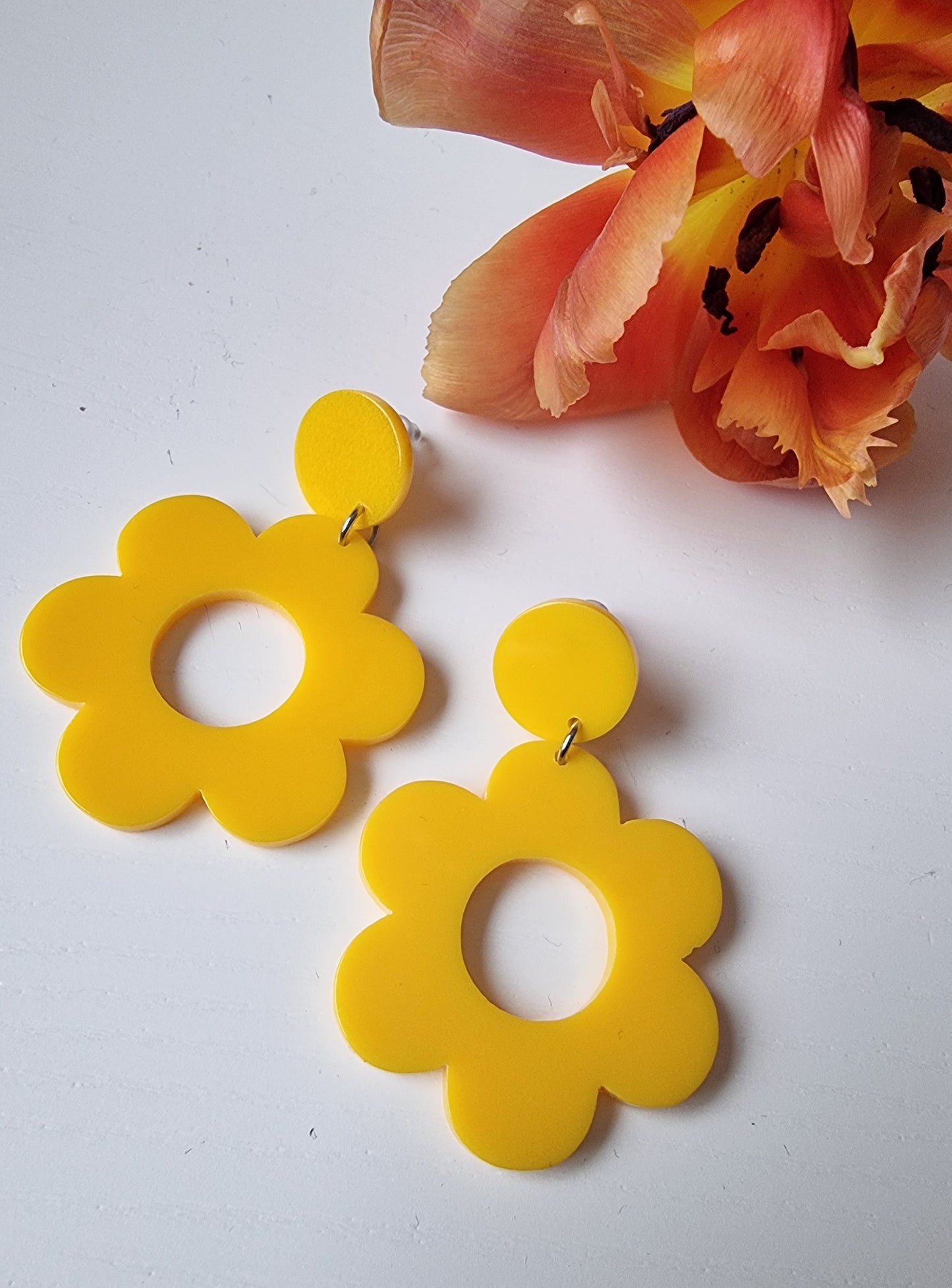Earrings Yellow flower