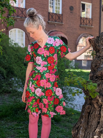 Knitted dress Roses