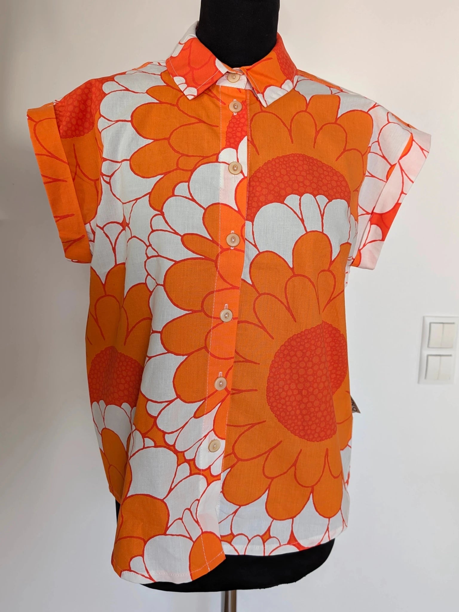 Blus Nätt Göta Orange | Rino Blus i S/M från Rino Design Sthlm