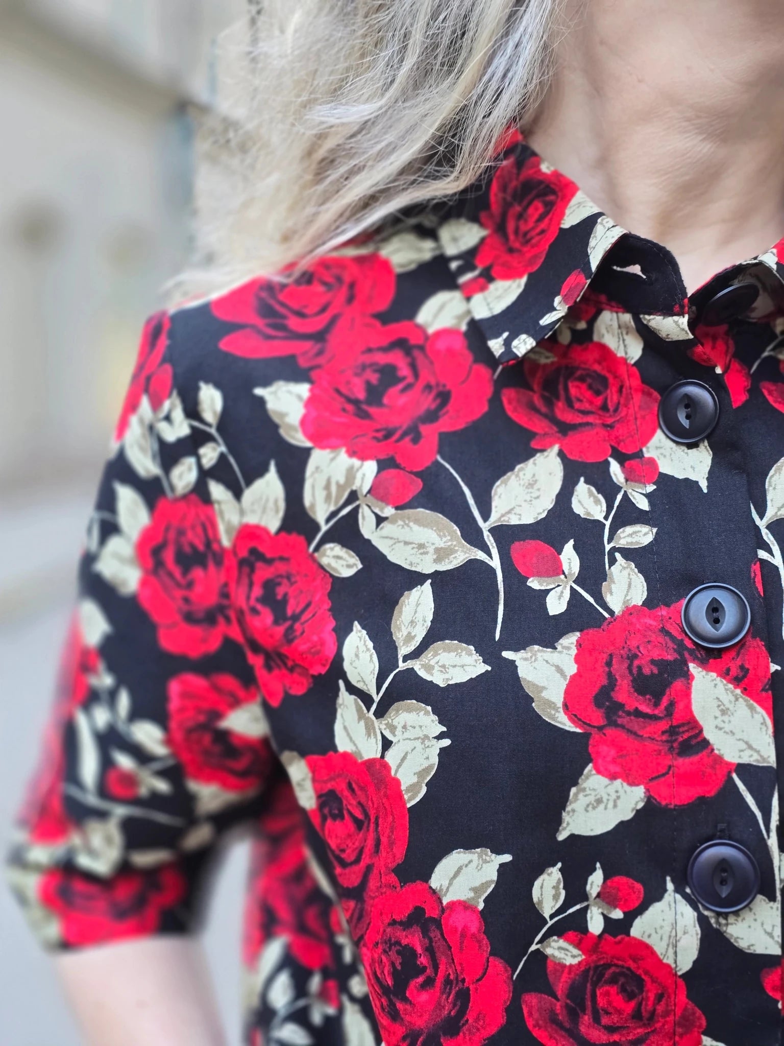 Blus Rosor Poplin | Rino Blus i S från Rino Design Sthlm