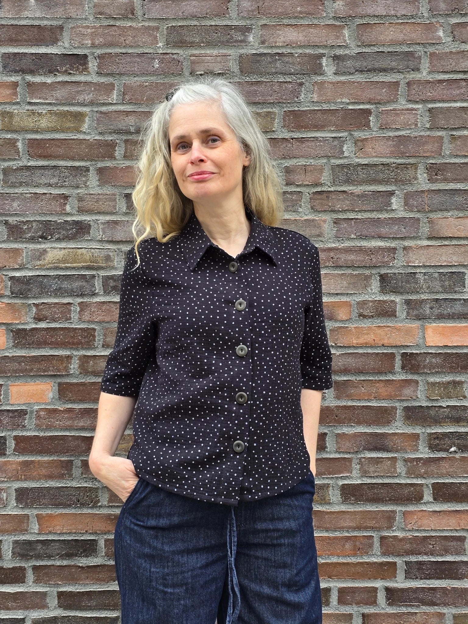 Blus Svart/Vita prickar Muslin | Rino Blus i S från Rino Design Sthlm