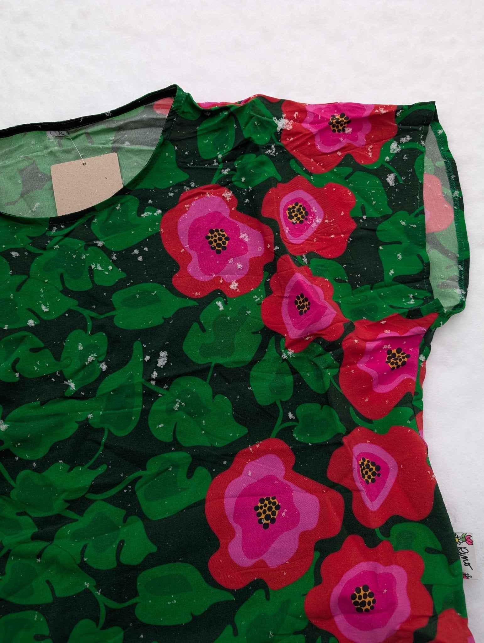 Box - blus dam i viskos/cupro – Törnrosa grön/cerise - Rino Design Sthlm