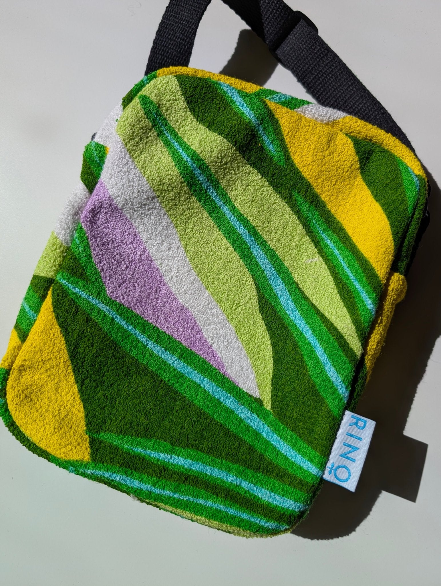 Cityväska Grön retro frotté - Axelremsväska i retrotyg - Rino Design Sthlm