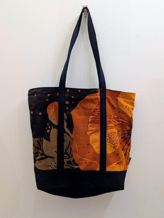 Cityväska stor Retrotyg orange blomma - Rino Design Sthlm